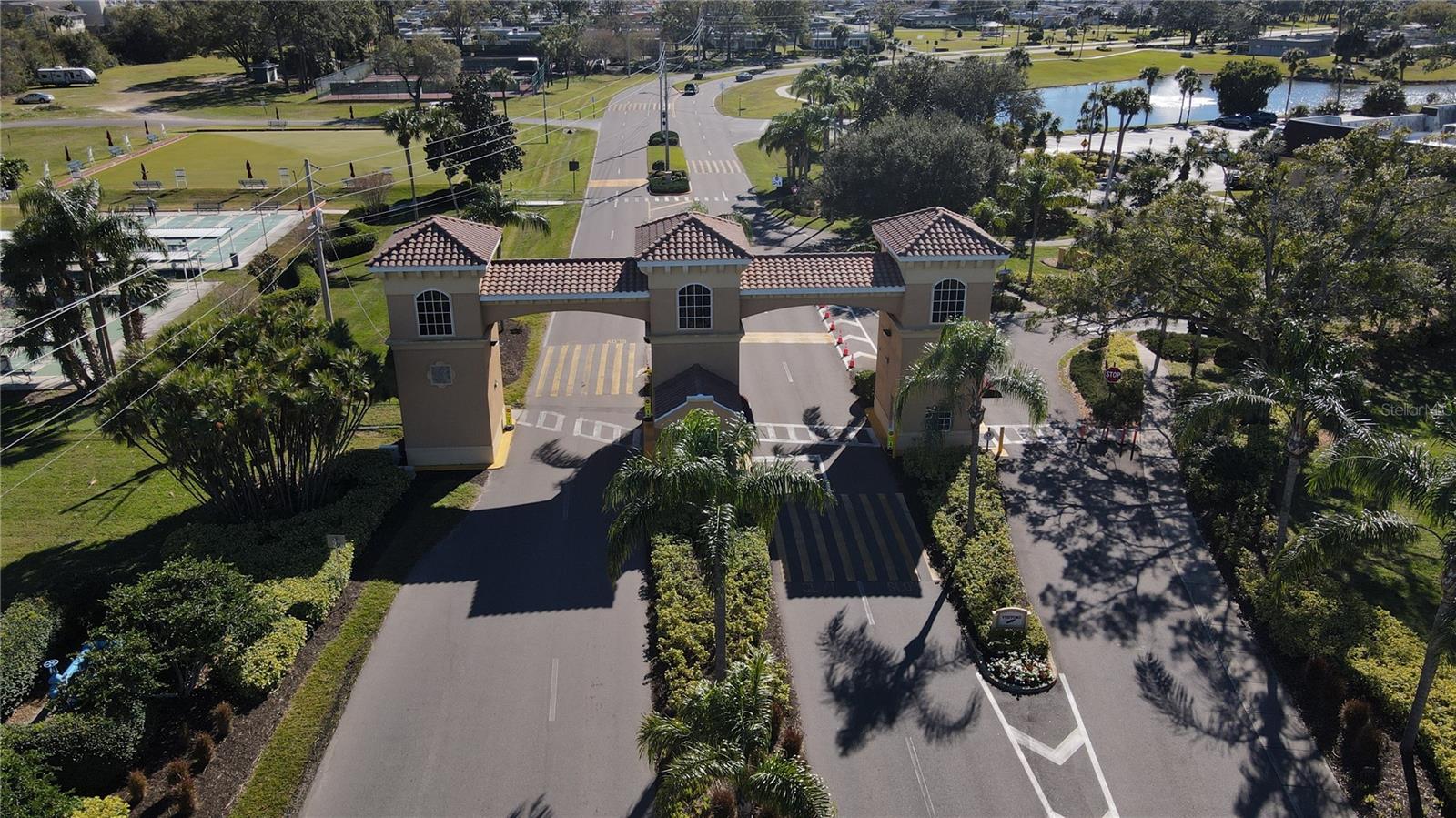 Image 49 of 76 For 2490 Kensington Greens Drive 0