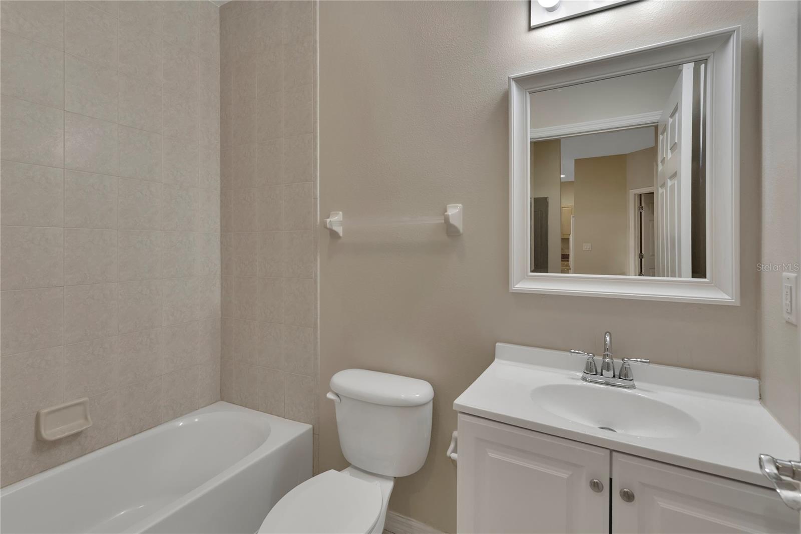 Listing photo id 12 for 530 Gulfview Boulevard 203