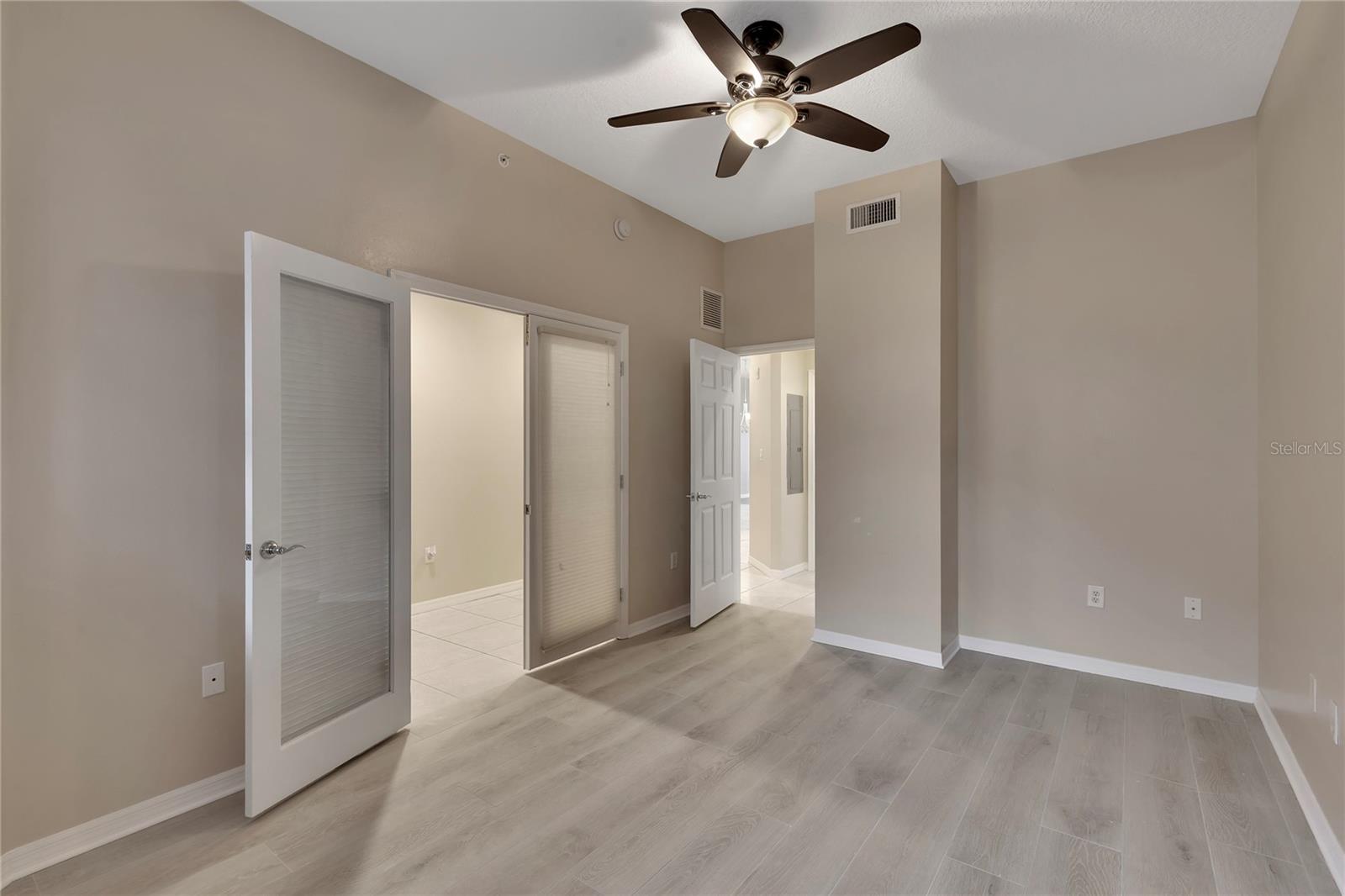 Listing photo id 7 for 530 Gulfview Boulevard 203
