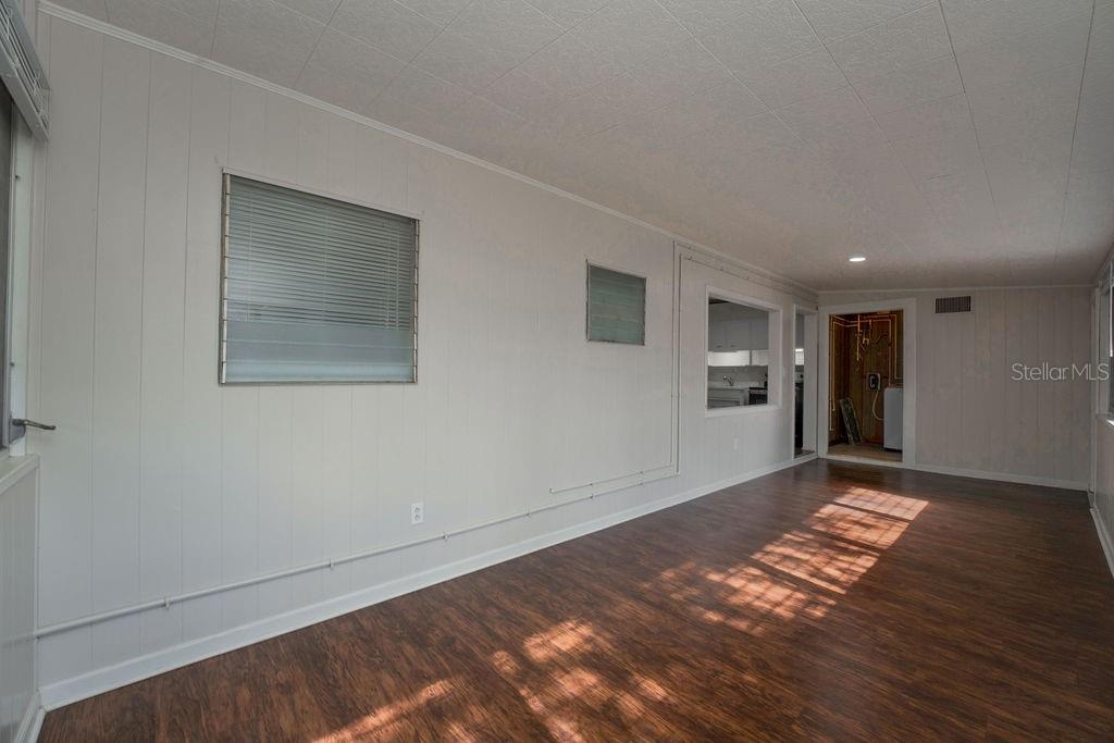 Image 10 of 40 For 1625 Mockingbird Lane