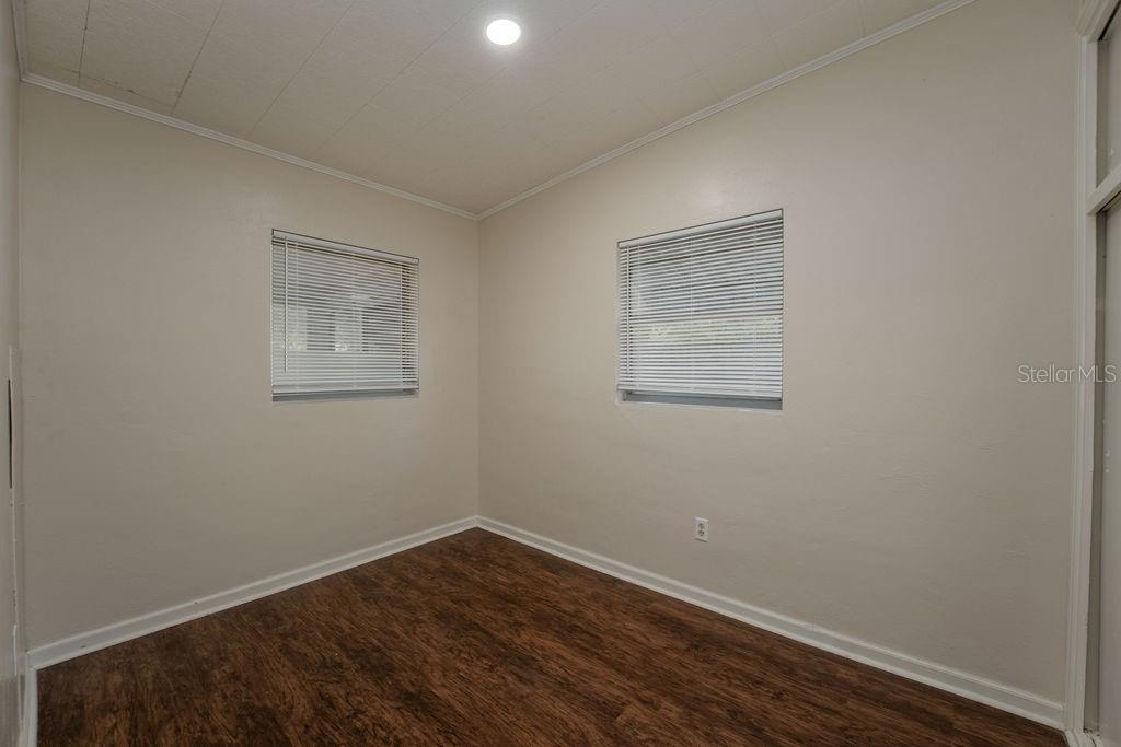 Image 14 of 40 For 1625 Mockingbird Lane