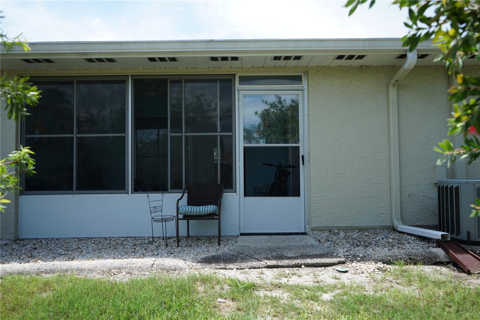Image 26 of 40 For 413 Lake Point Court 4b