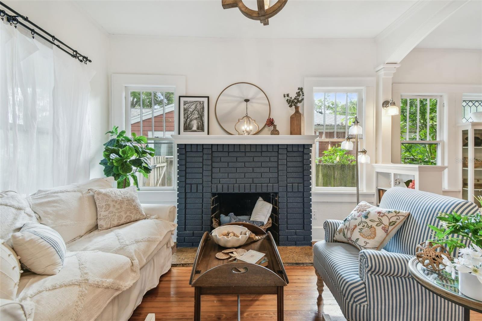 Image 13 of 66 For 848 9th Avenue S