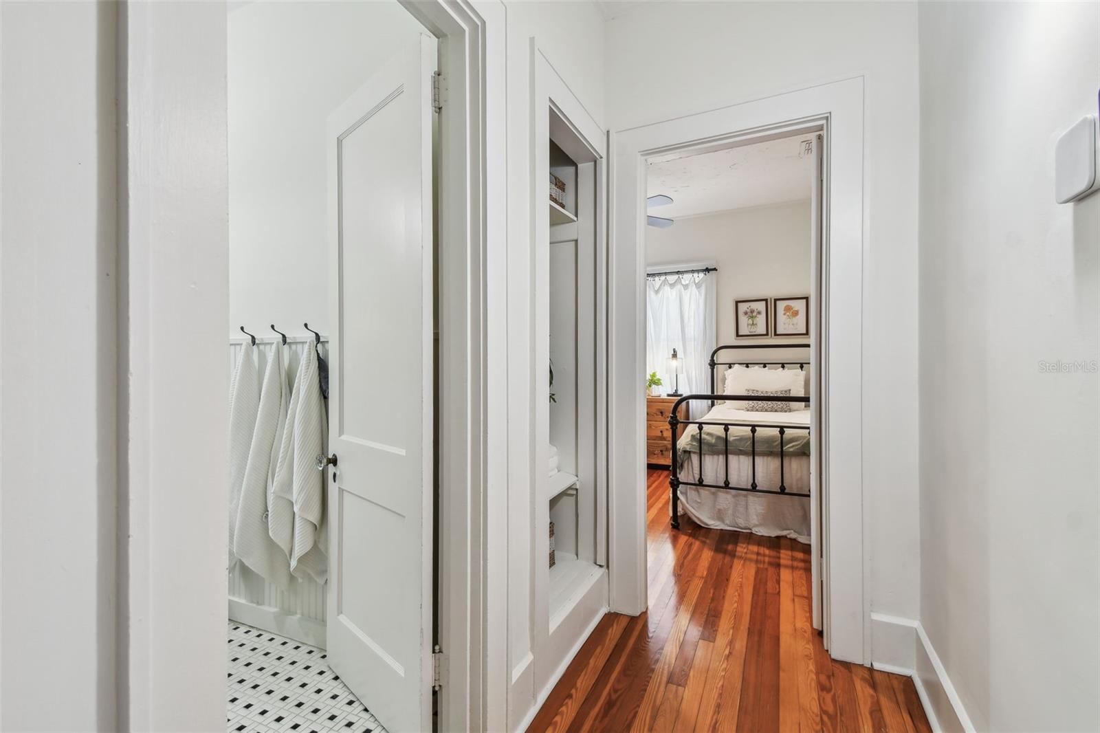 Image 19 of 66 For 848 9th Avenue S