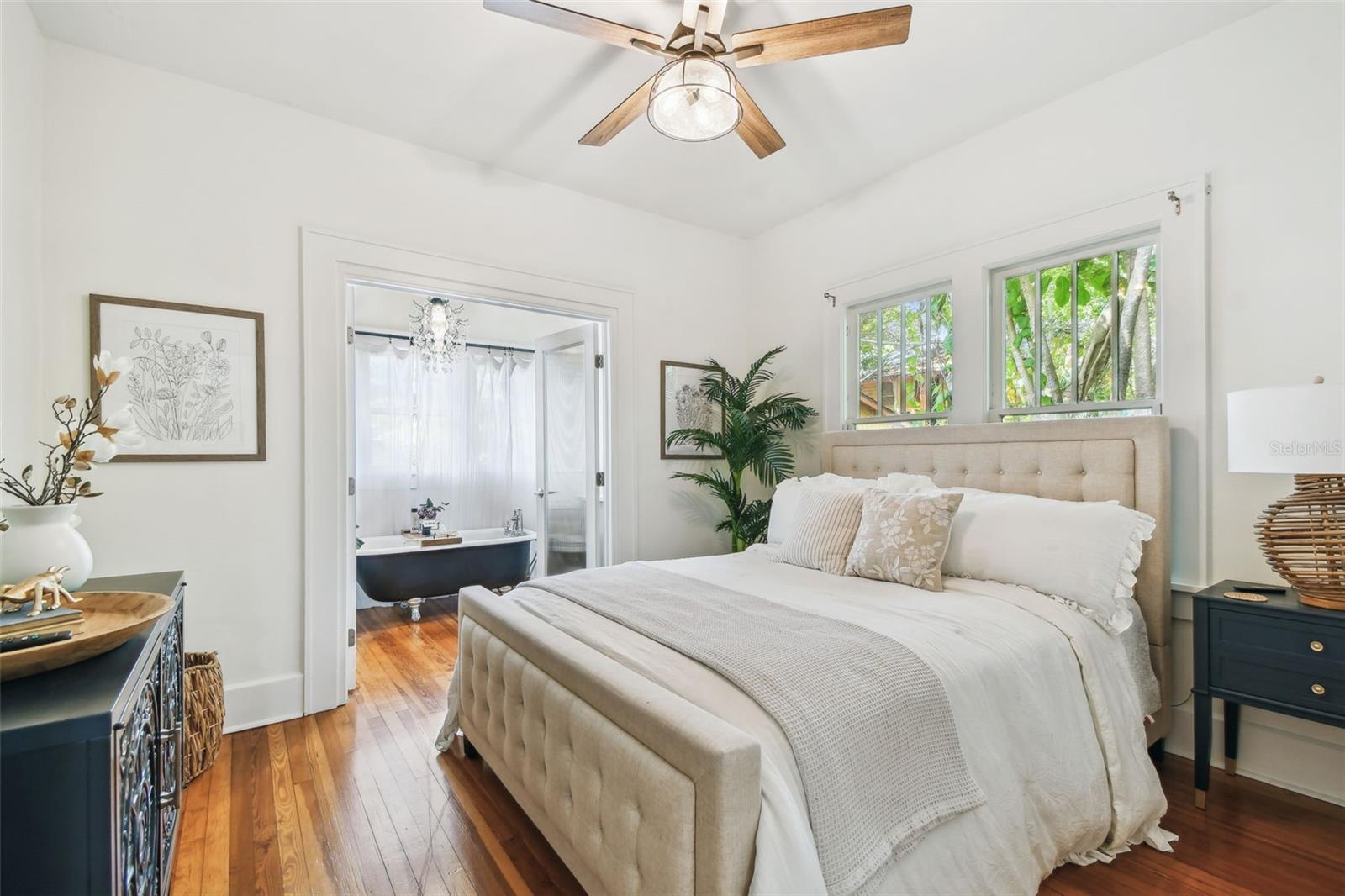 Image 27 of 66 For 848 9th Avenue S