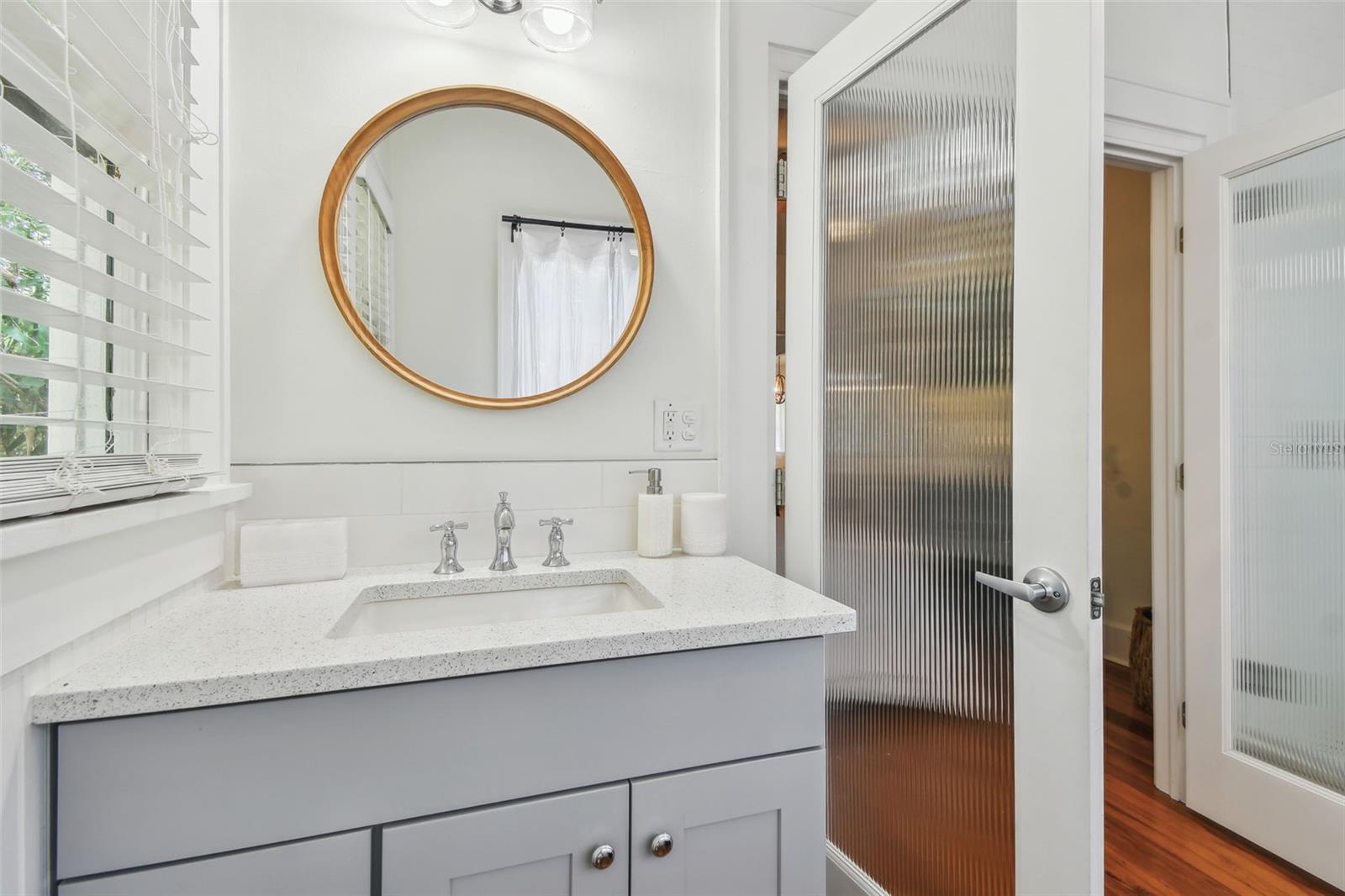 Image 33 of 66 For 848 9th Avenue S