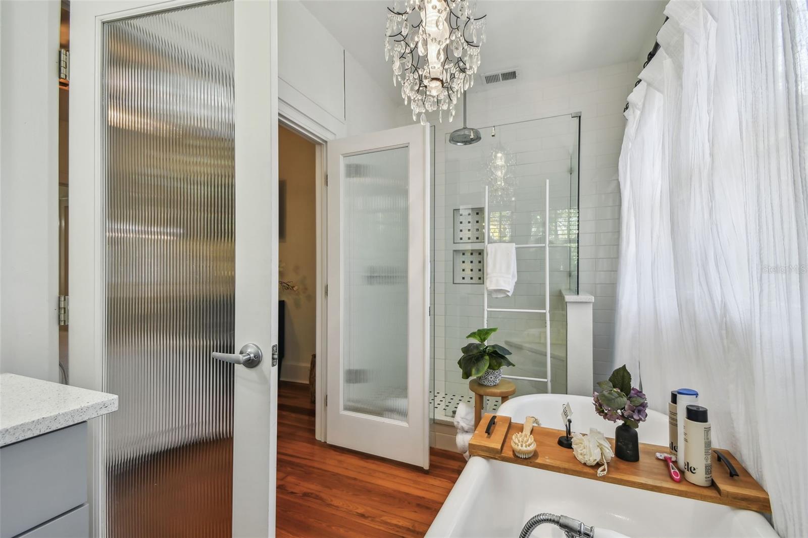 Image 34 of 66 For 848 9th Avenue S