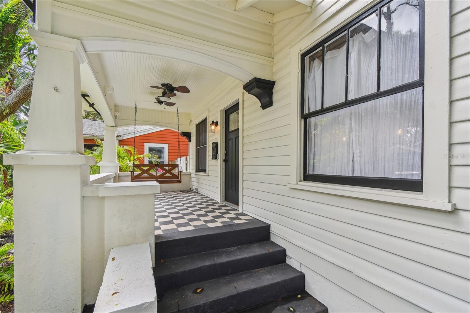 Image 5 of 66 For 848 9th Avenue S