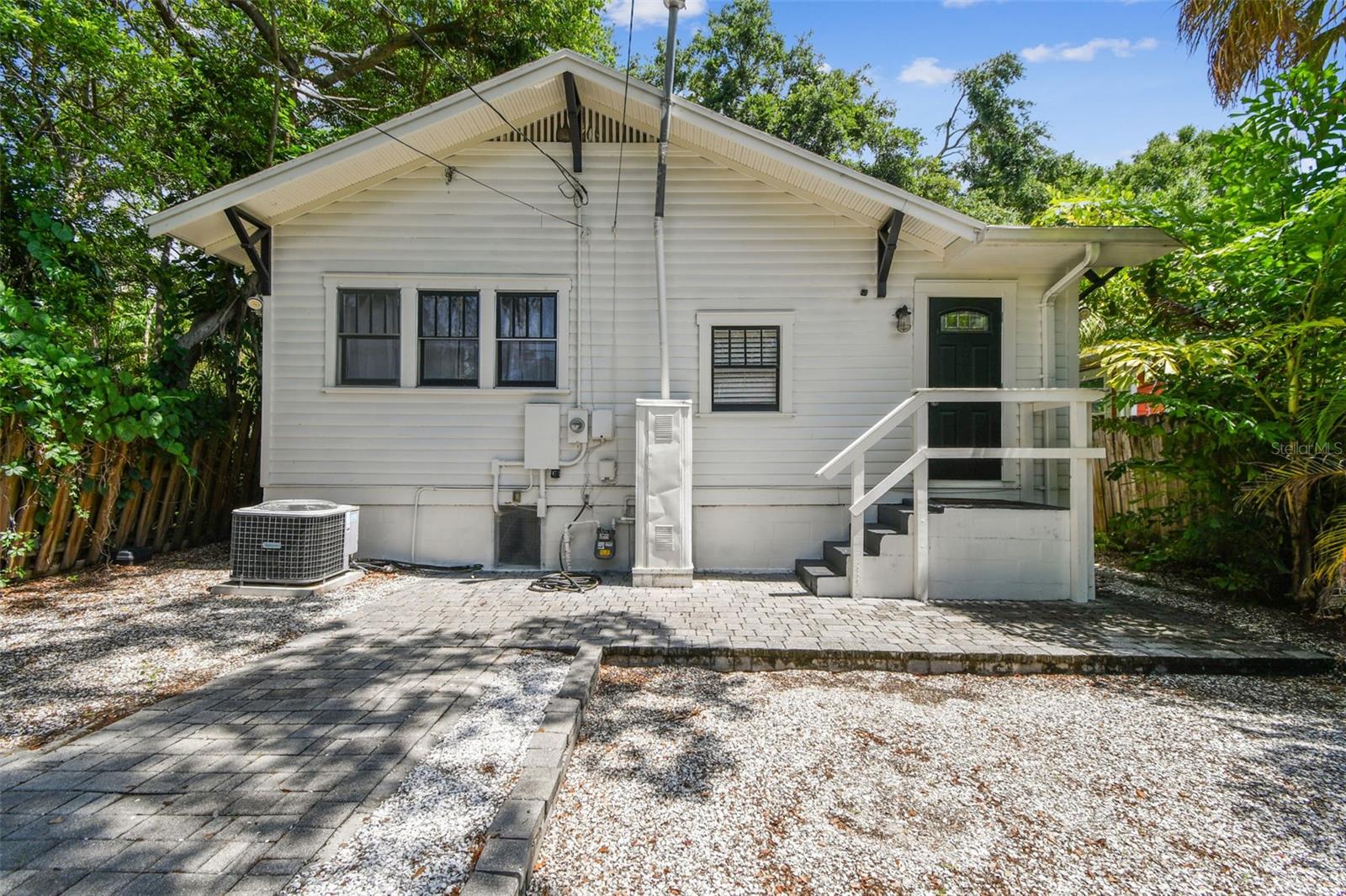 Image 56 of 66 For 848 9th Avenue S