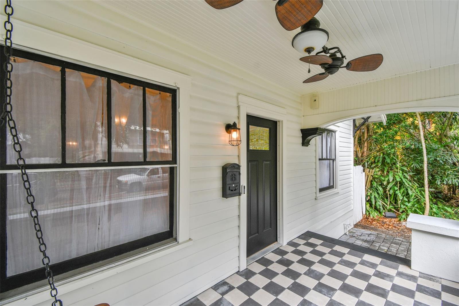 Image 7 of 66 For 848 9th Avenue S