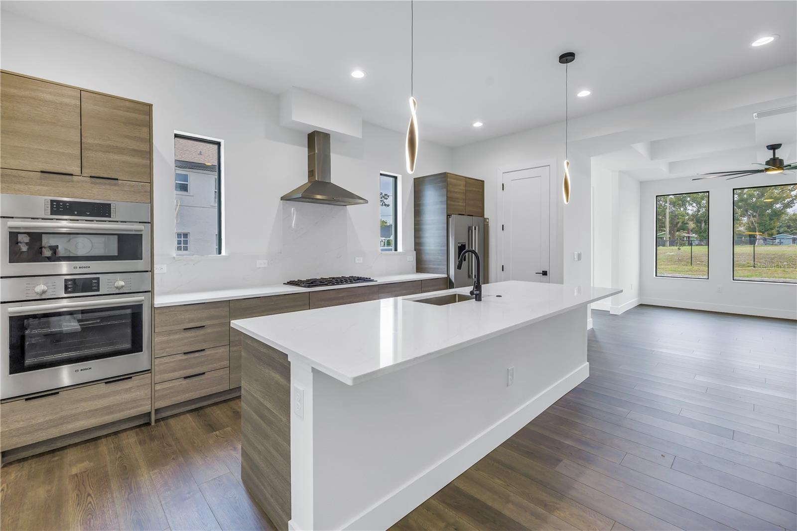 Listing photo id 9 for 2812 Massachusetts Avenue