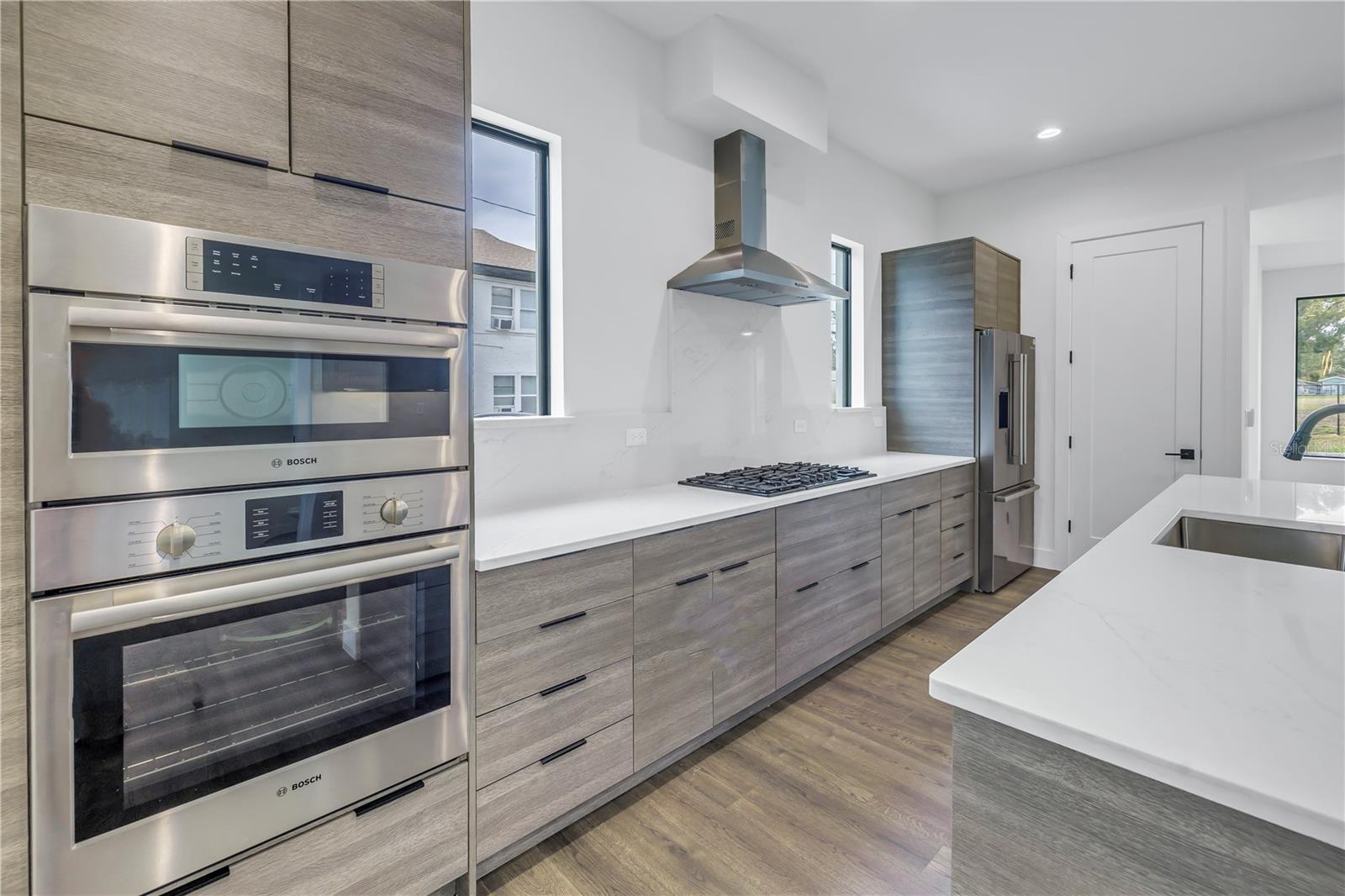 Listing photo id 14 for 2812 Massachusetts Avenue