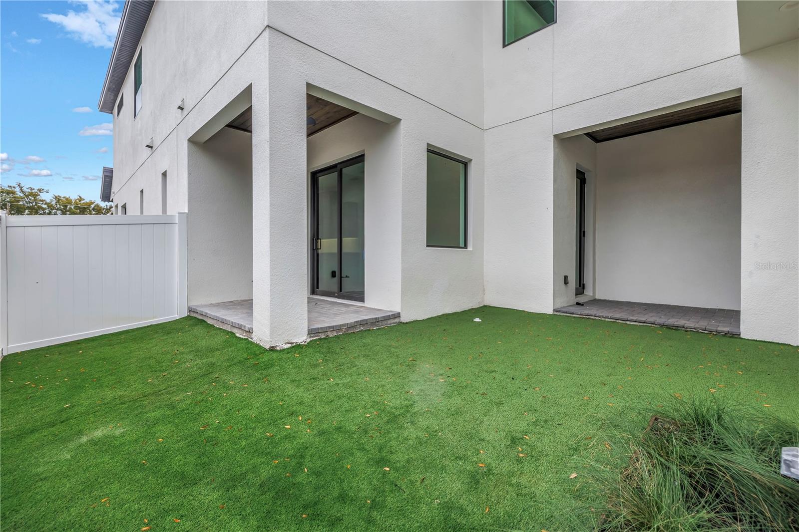 Listing photo id 26 for 2812 Massachusetts Avenue