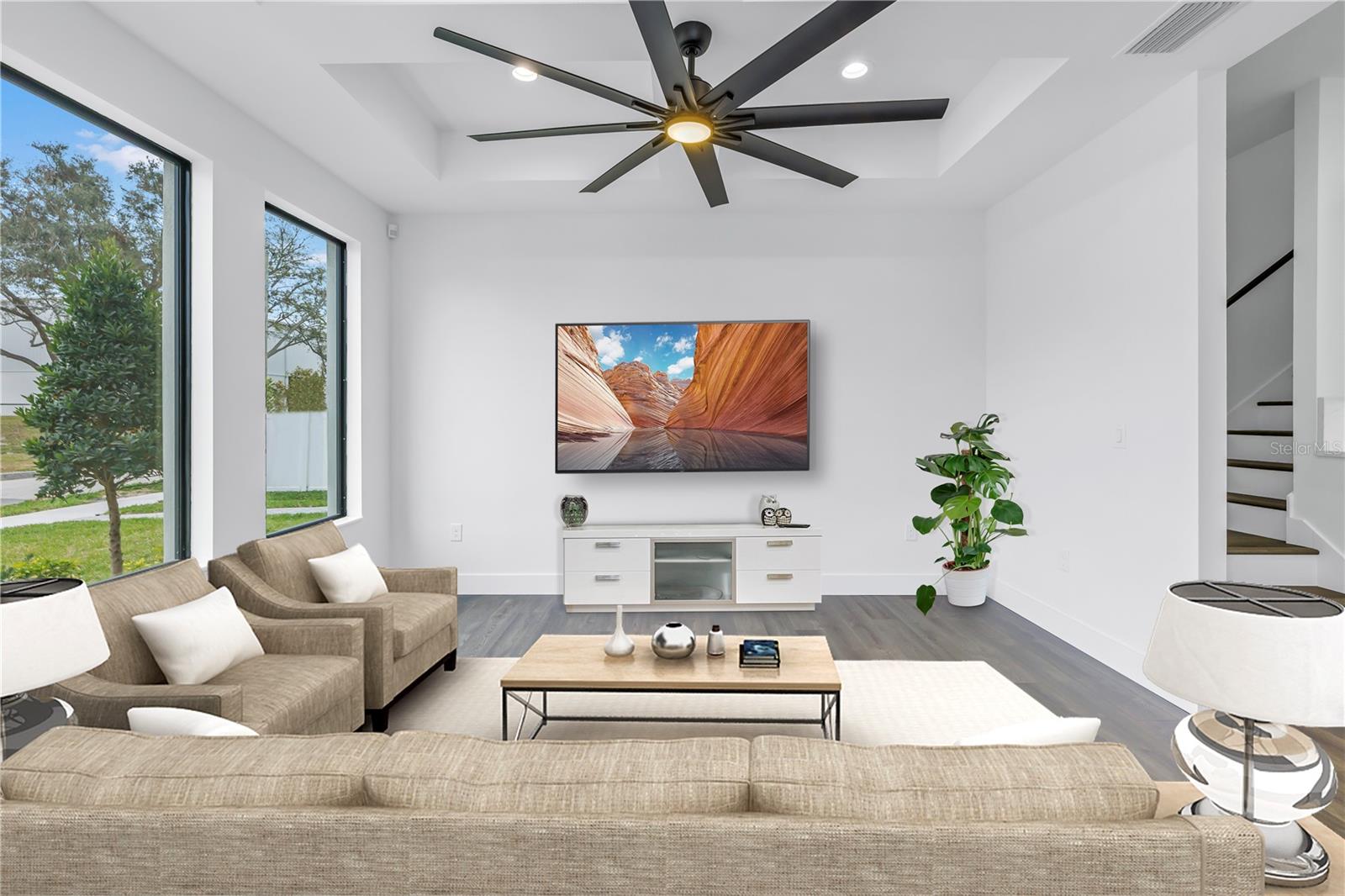 Listing photo id 2 for 2812 Massachusetts Avenue