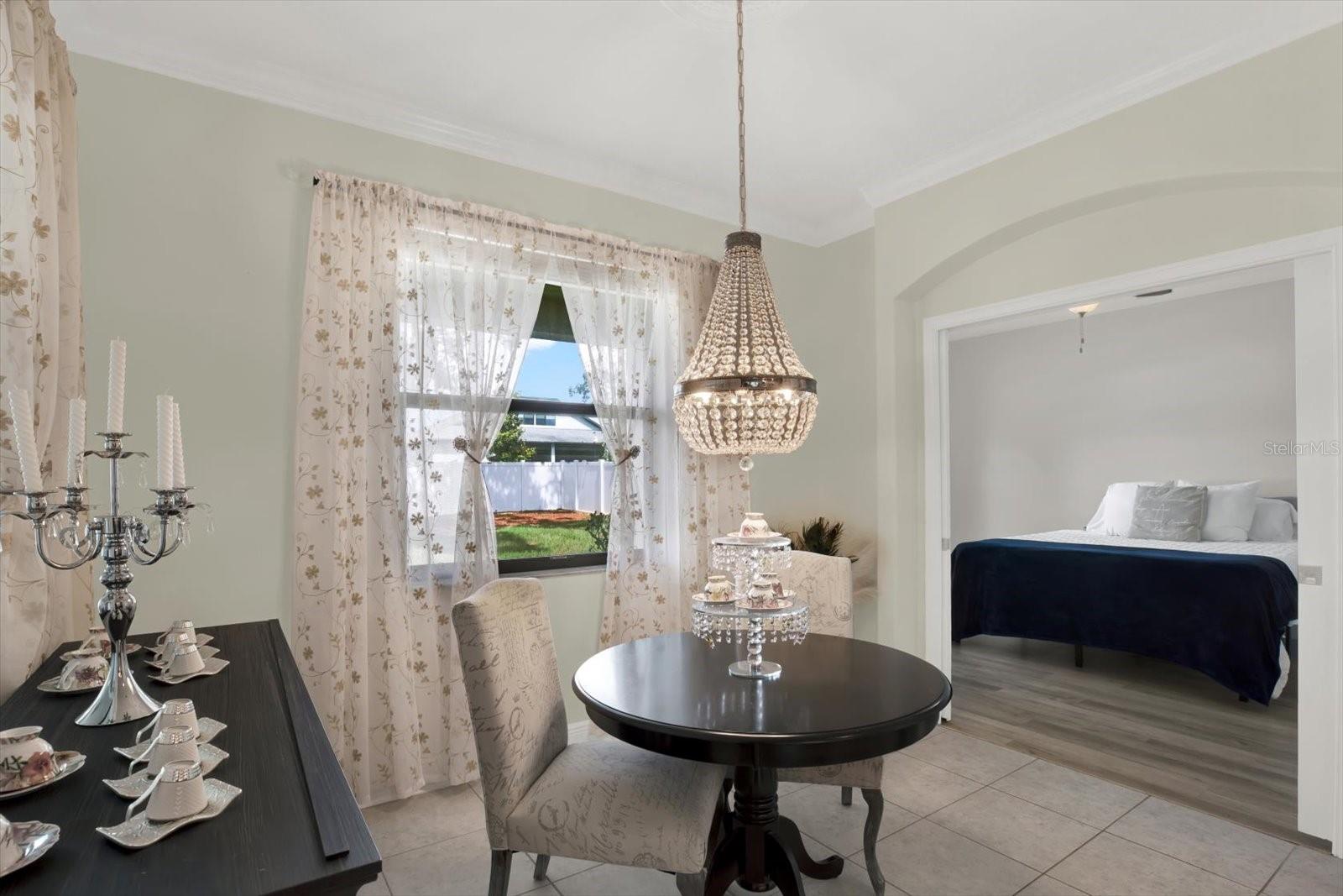 Listing photo id 20 for 679 Challice Drive