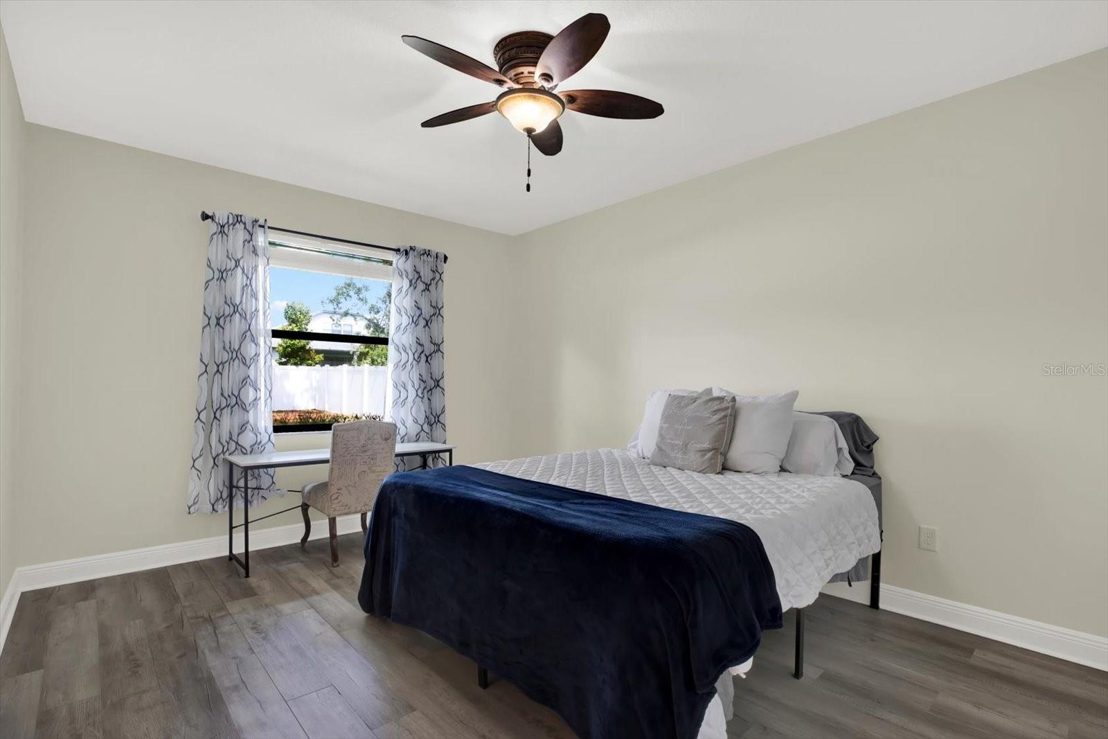 Listing photo id 21 for 679 Challice Drive