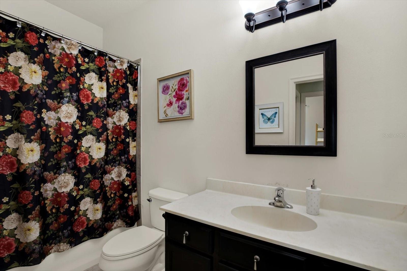 Listing photo id 35 for 679 Challice Drive