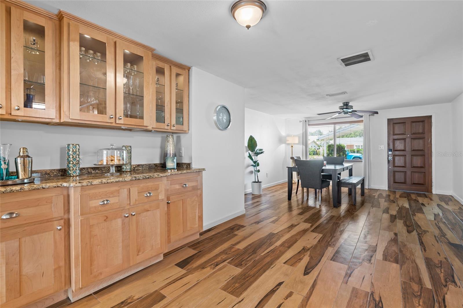 Image 4 of 38 For 12359 82nd Avenue