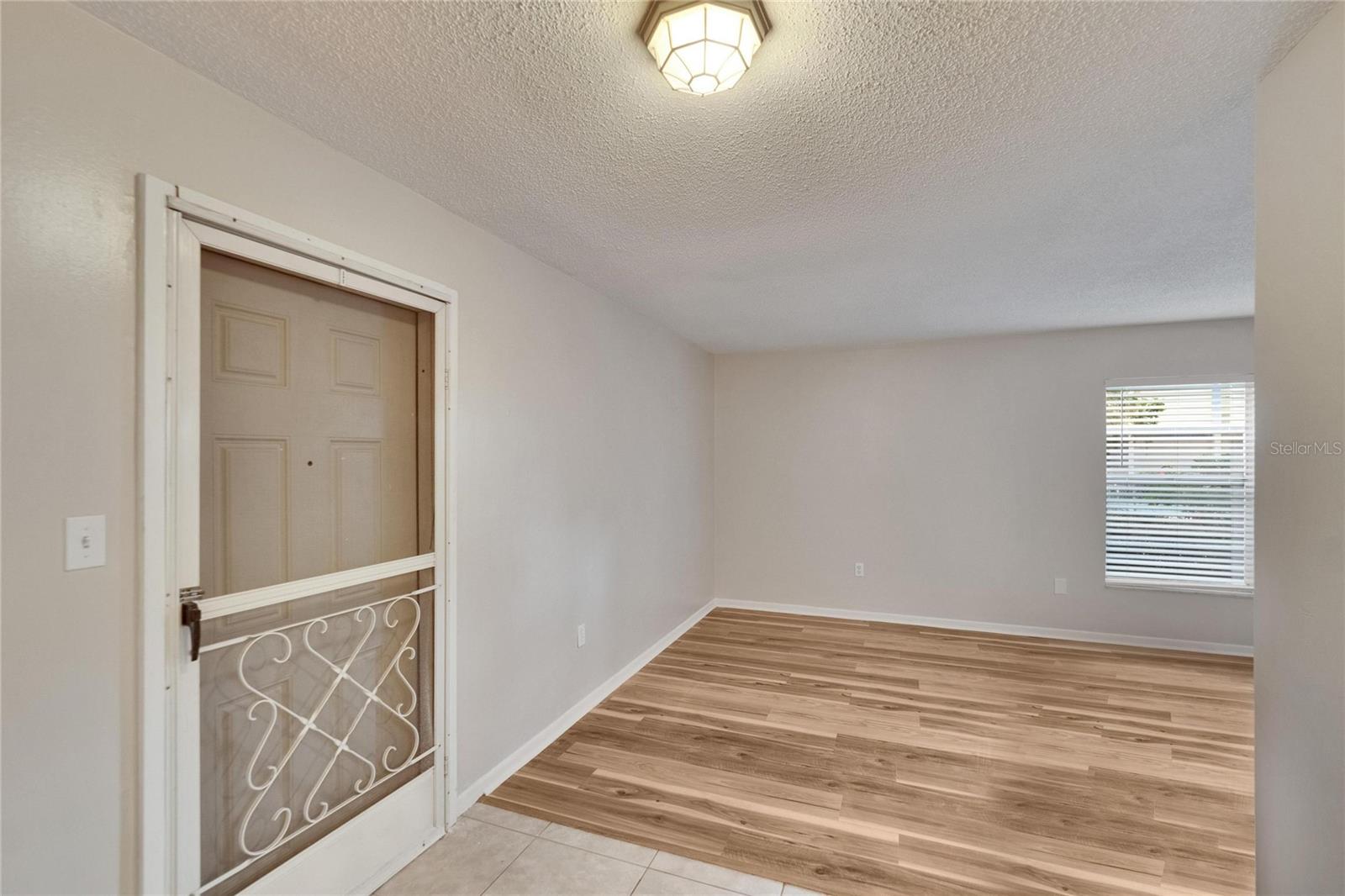 Image 3 of 51 For 125 Picardy Villa Circle 100
