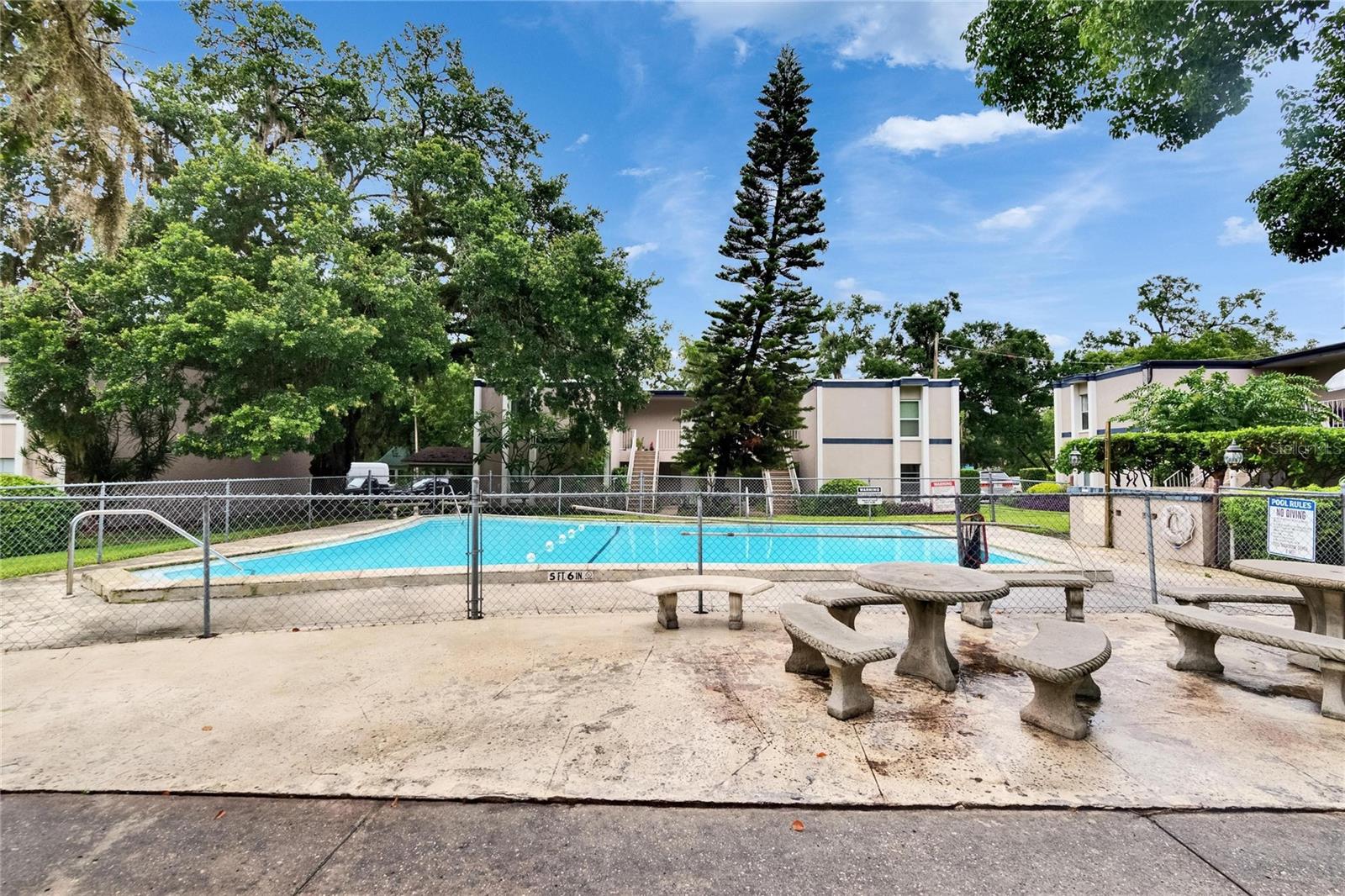 Image 33 of 51 For 125 Picardy Villa Circle 100