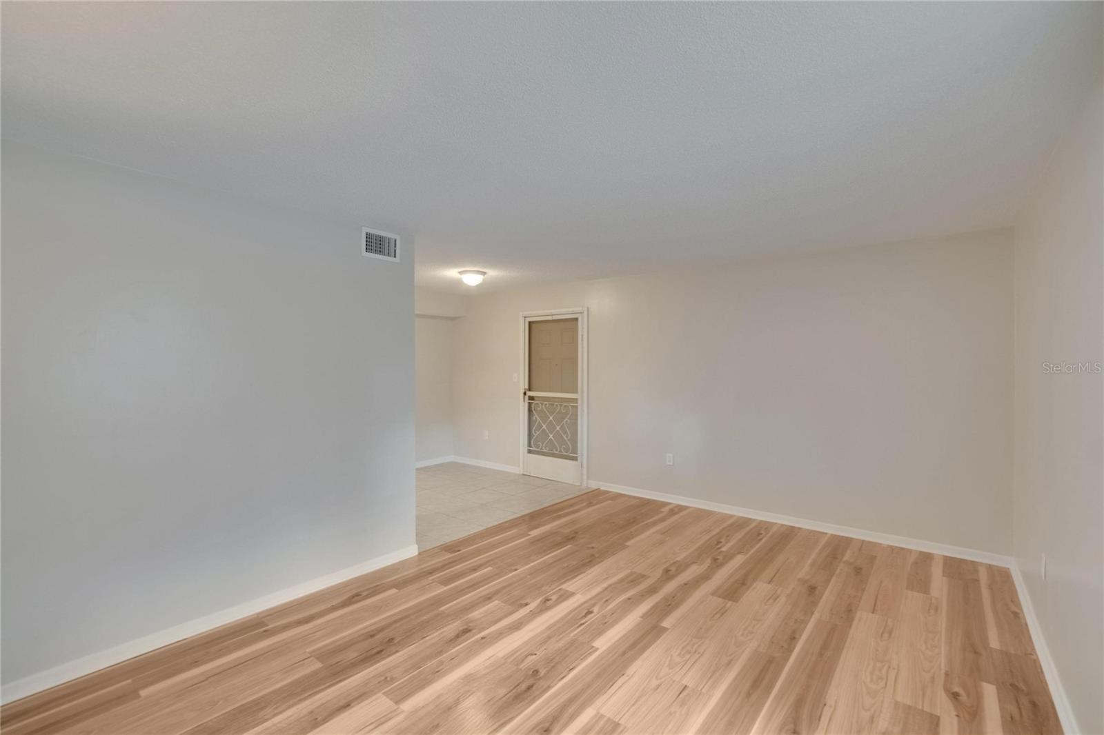 Image 6 of 51 For 125 Picardy Villa Circle 100