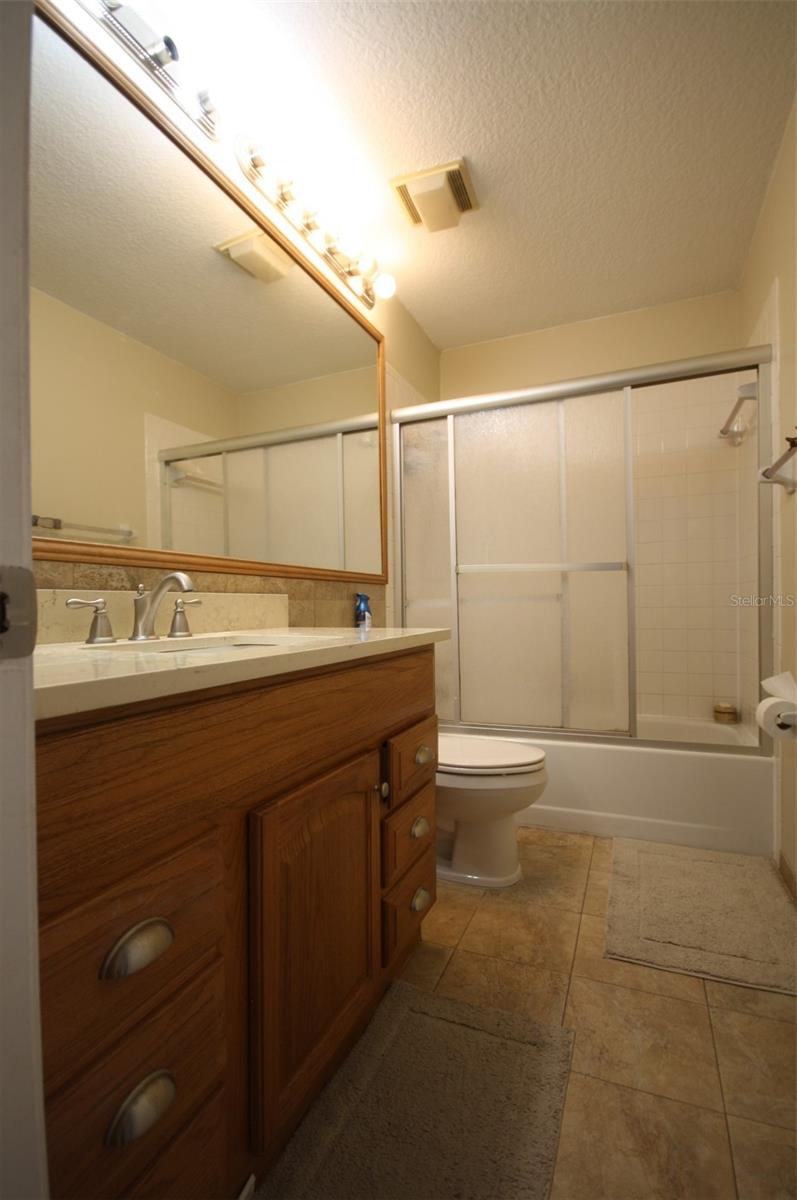 Image 14 of 17 For 10402 Ashley Oaks Drive