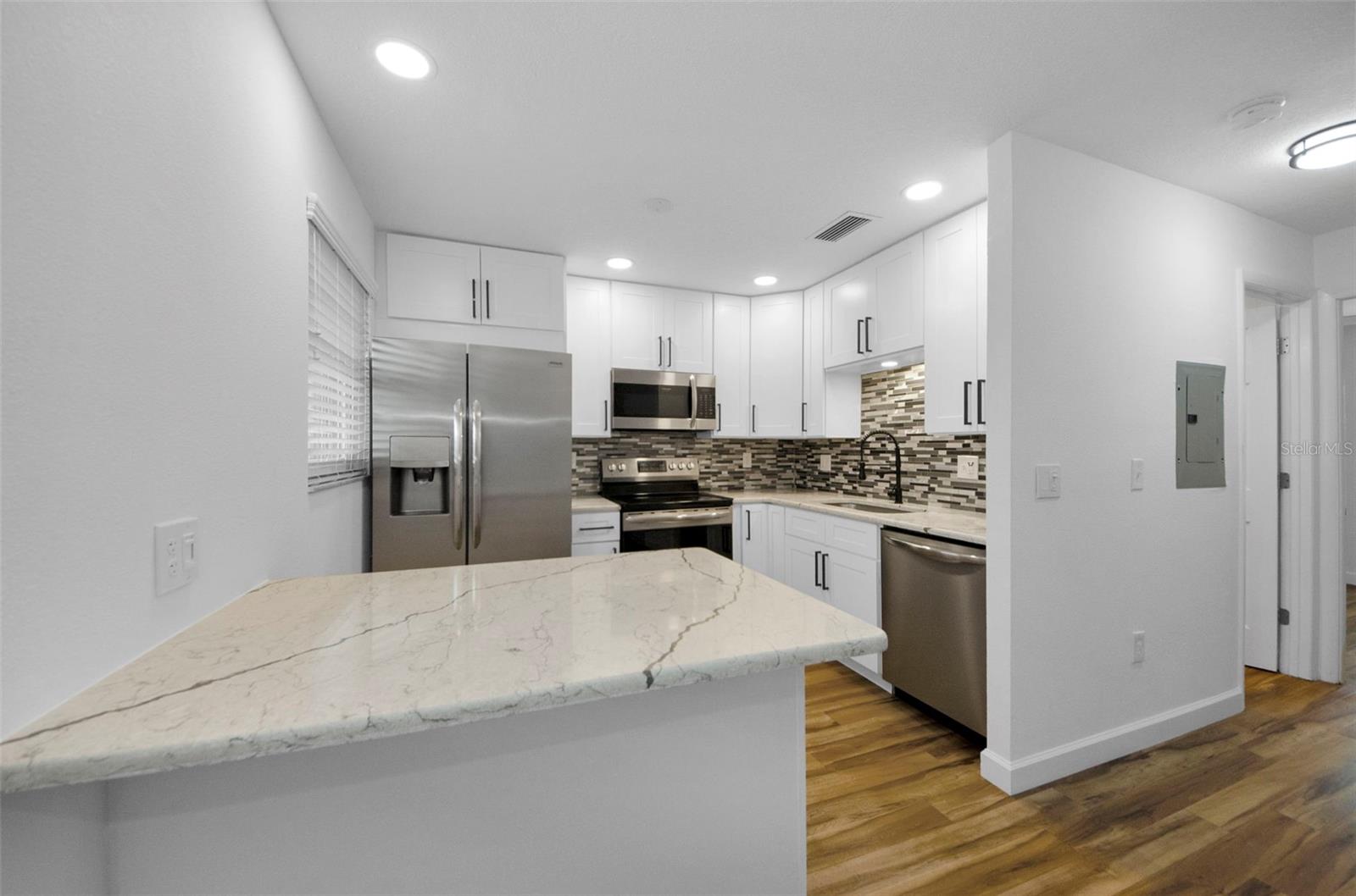Image 10 of 42 For 2700 Bayshore Boulevard 5307