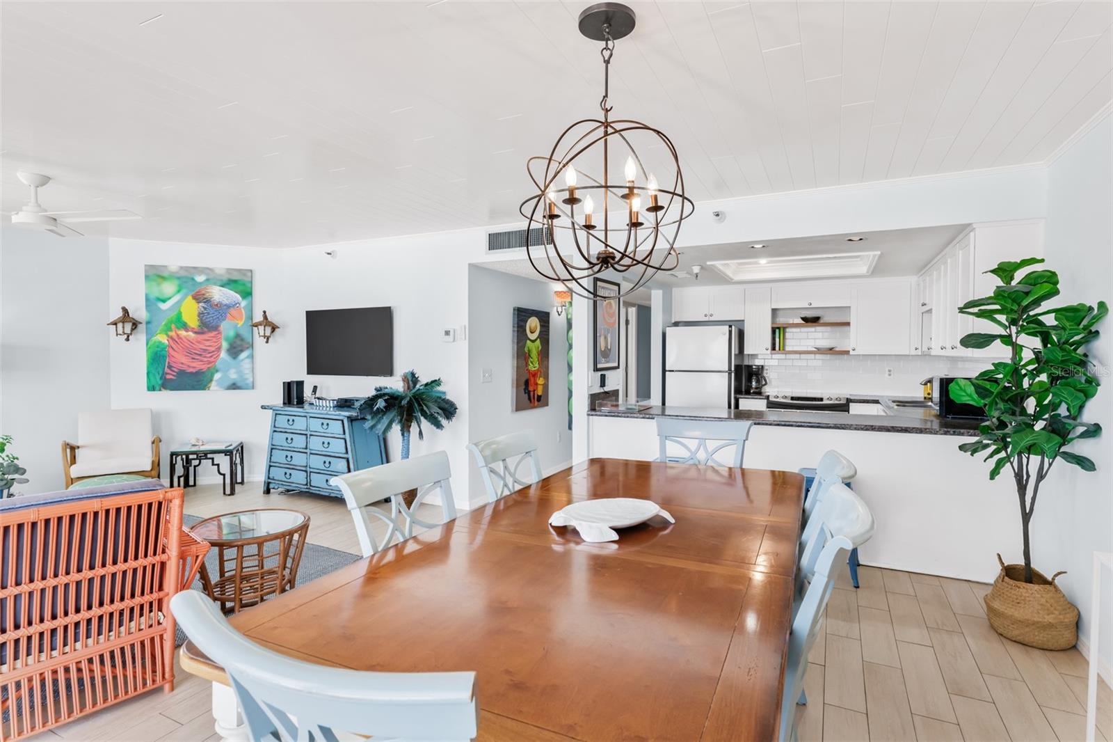 Image 12 of 49 For 17334 Gulf Boulevard 203
