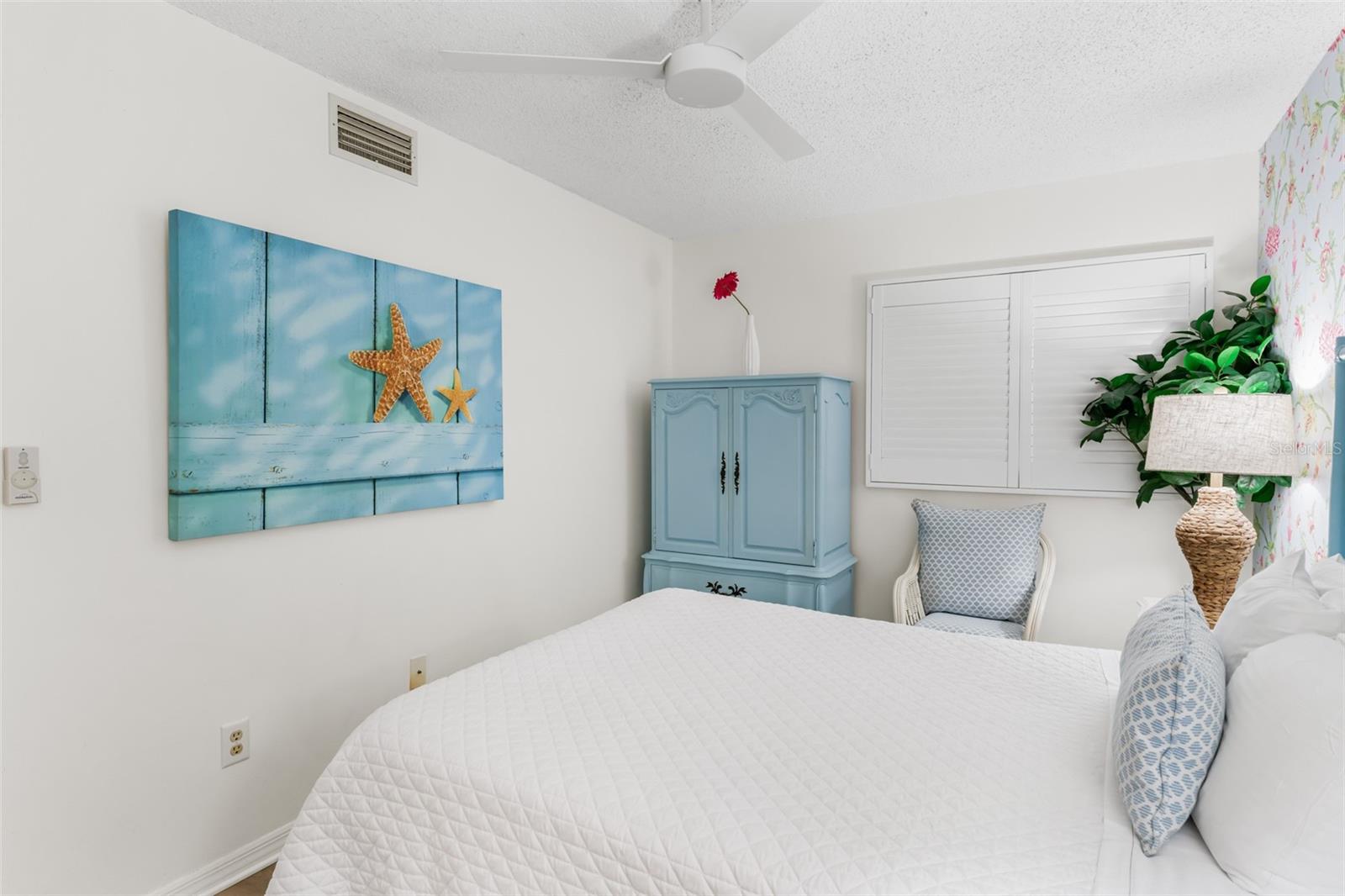 Image 26 of 49 For 17334 Gulf Boulevard 203