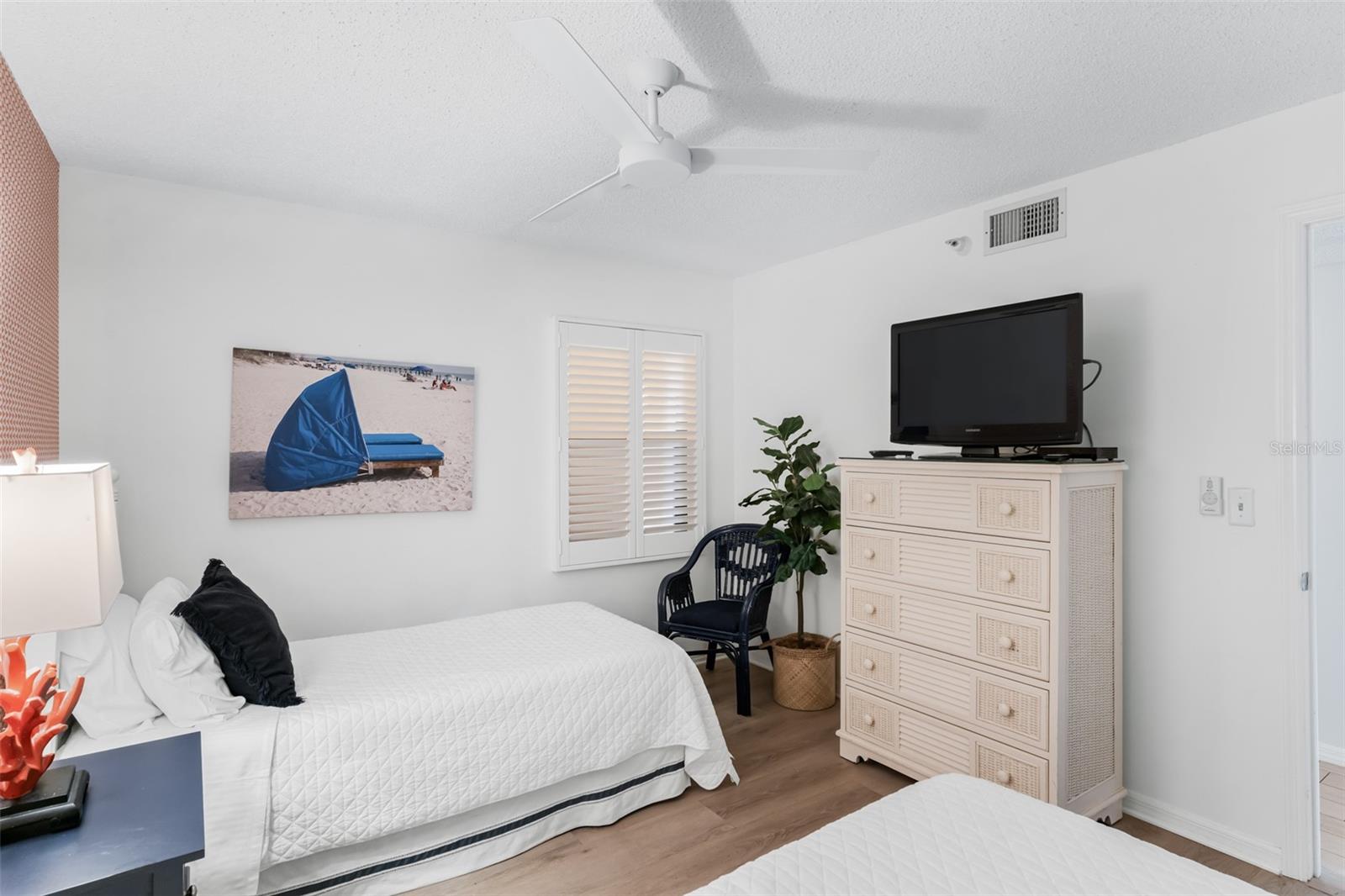 Image 31 of 49 For 17334 Gulf Boulevard 203