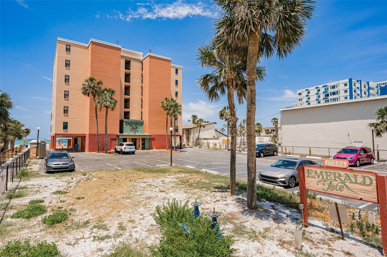 Image 46 of 49 For 17334 Gulf Boulevard 203