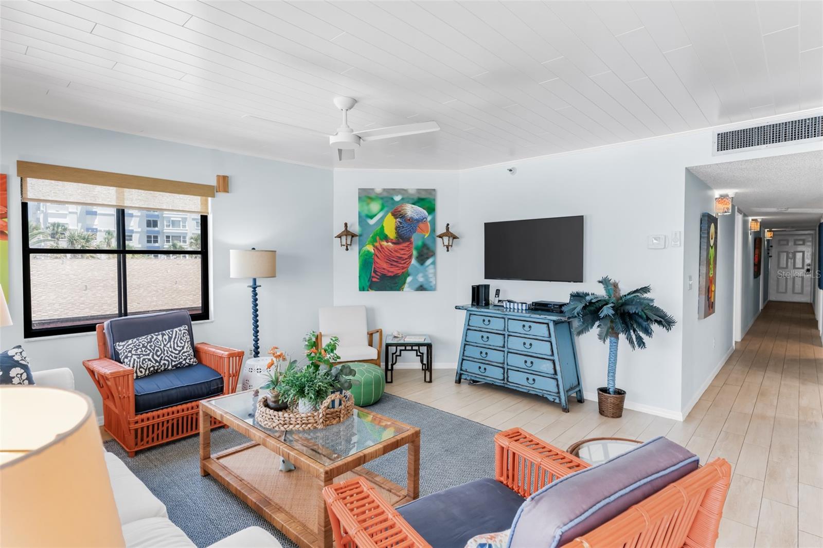 Image 9 of 49 For 17334 Gulf Boulevard 203