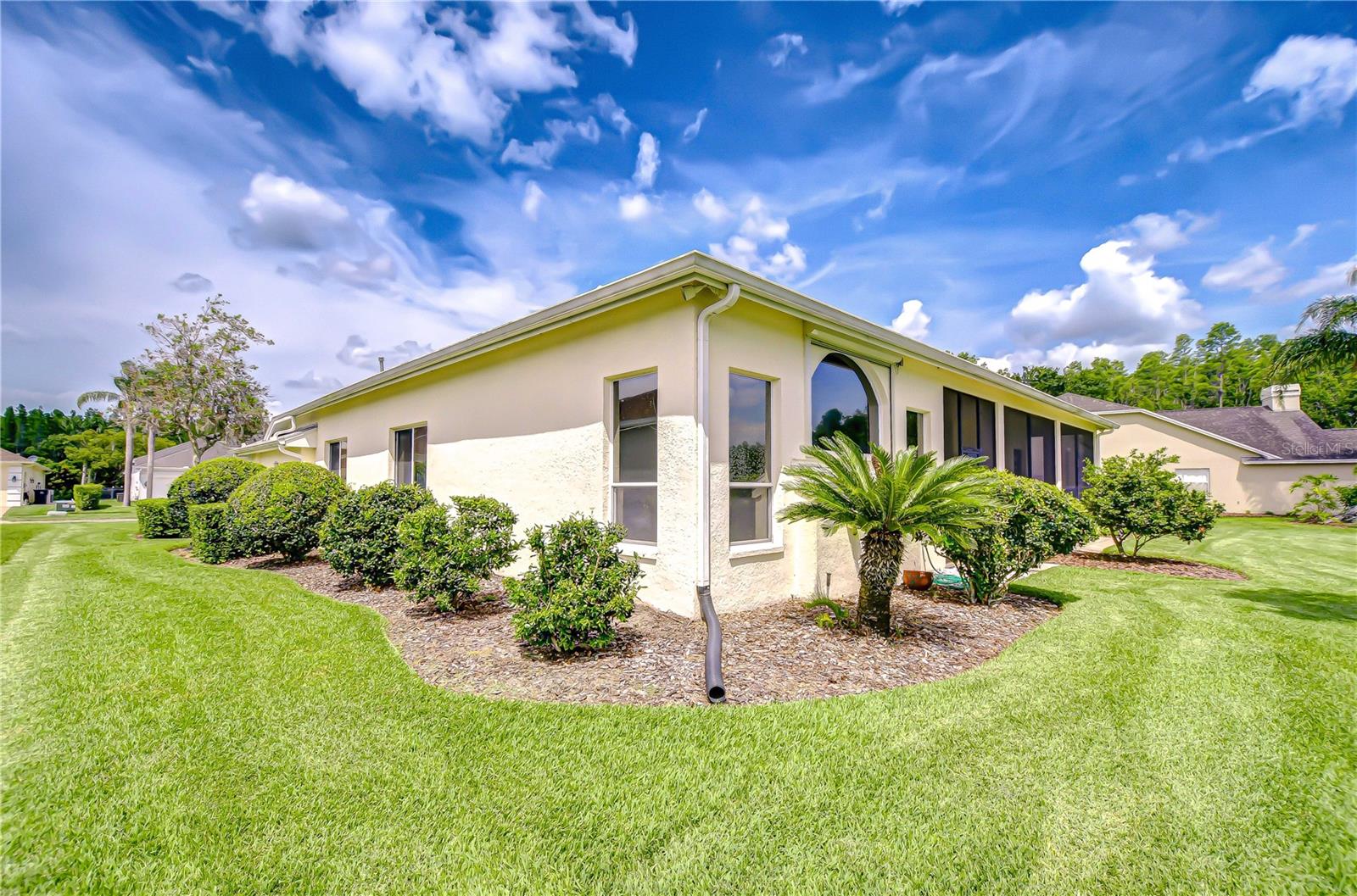 Image 11 of 70 For 4304 Place Le Manes