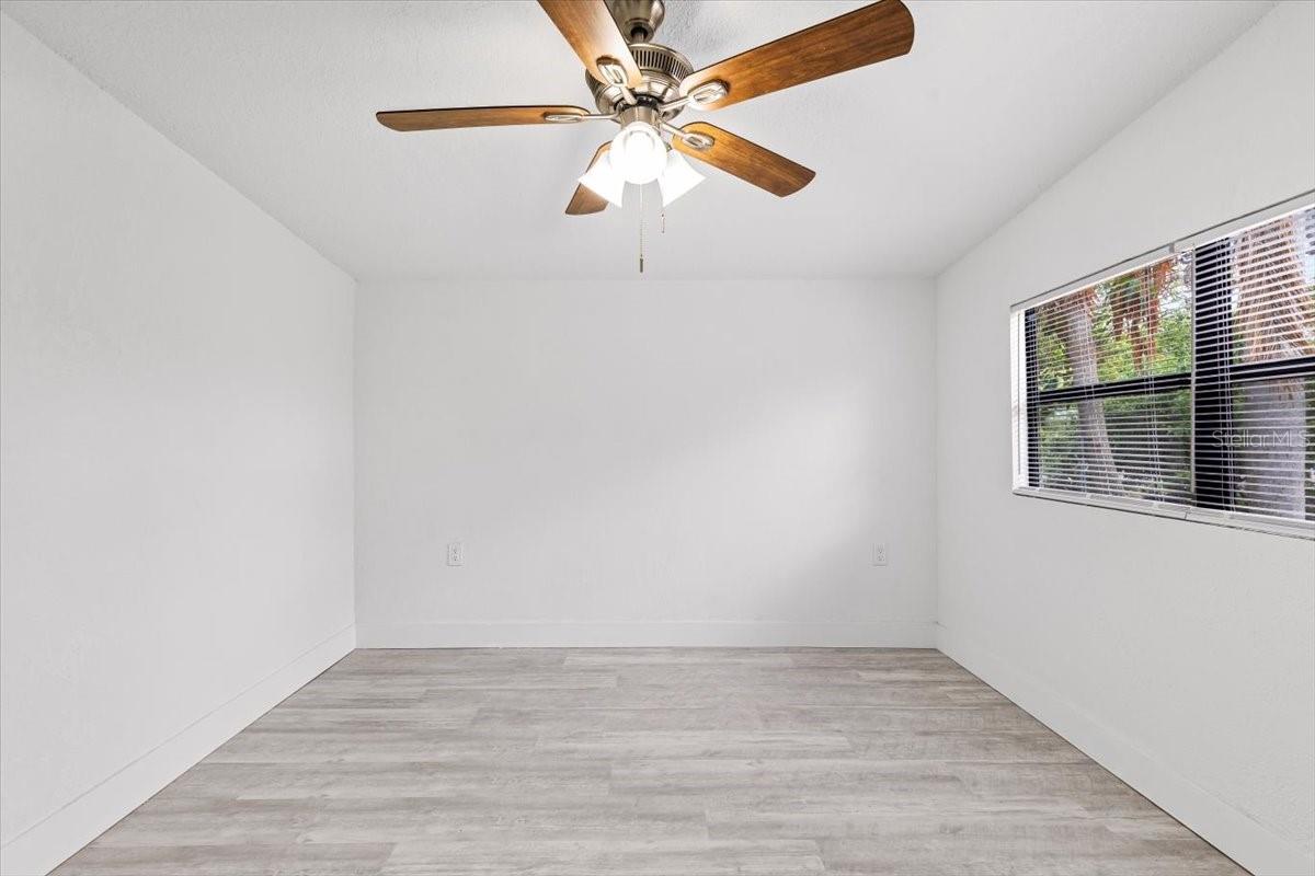 Image 19 of 44 For 8009 Somerset Lane