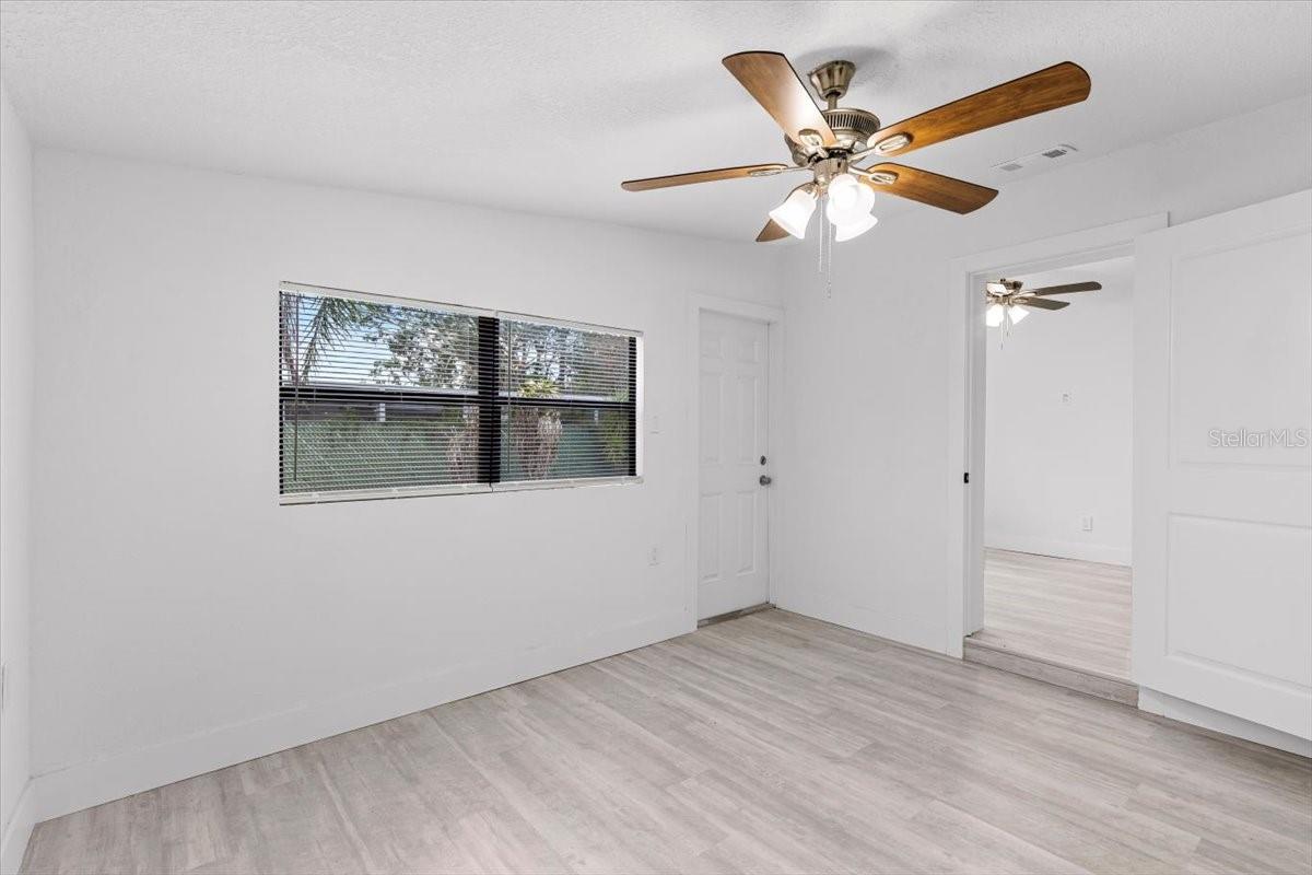 Image 20 of 44 For 8009 Somerset Lane