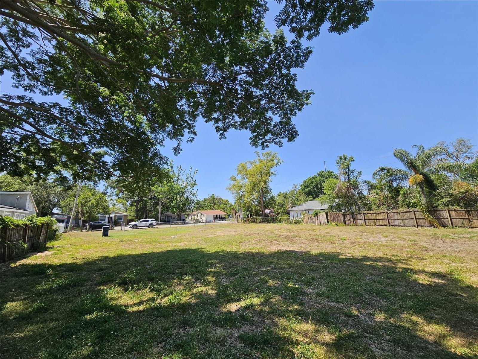 Image 5 of 7 For 2110 Poinsettia Avenue