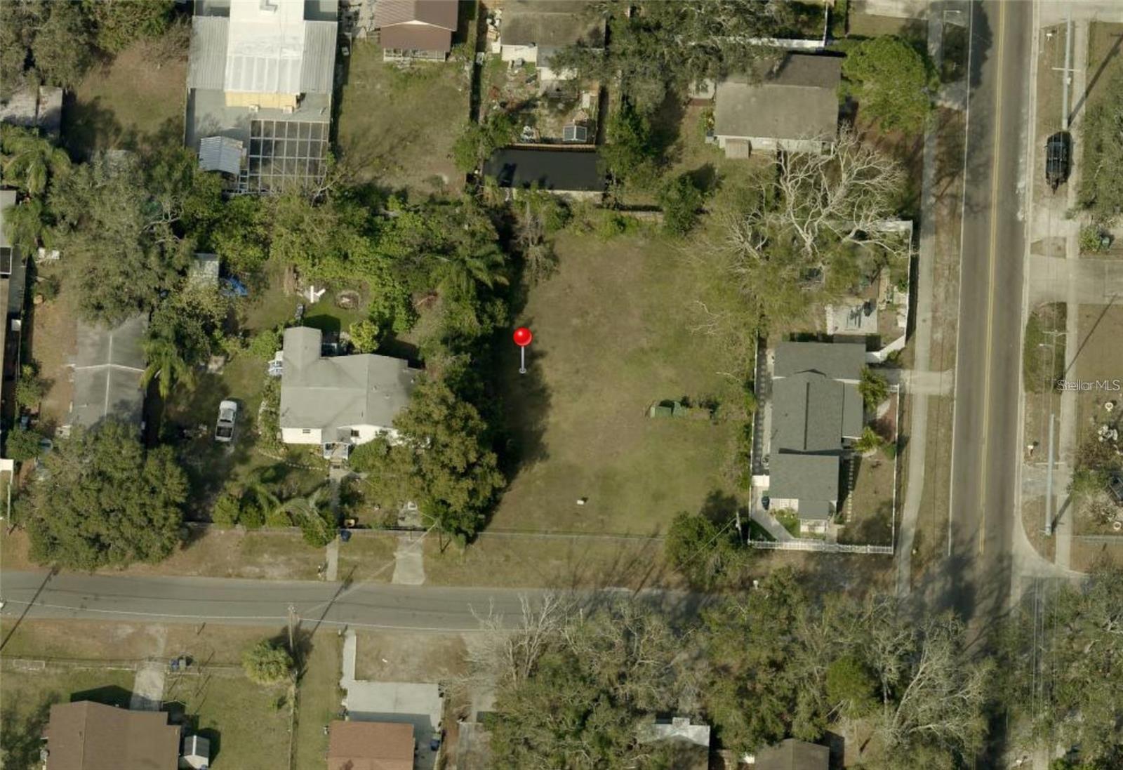 Image 6 of 7 For 2110 Poinsettia Avenue