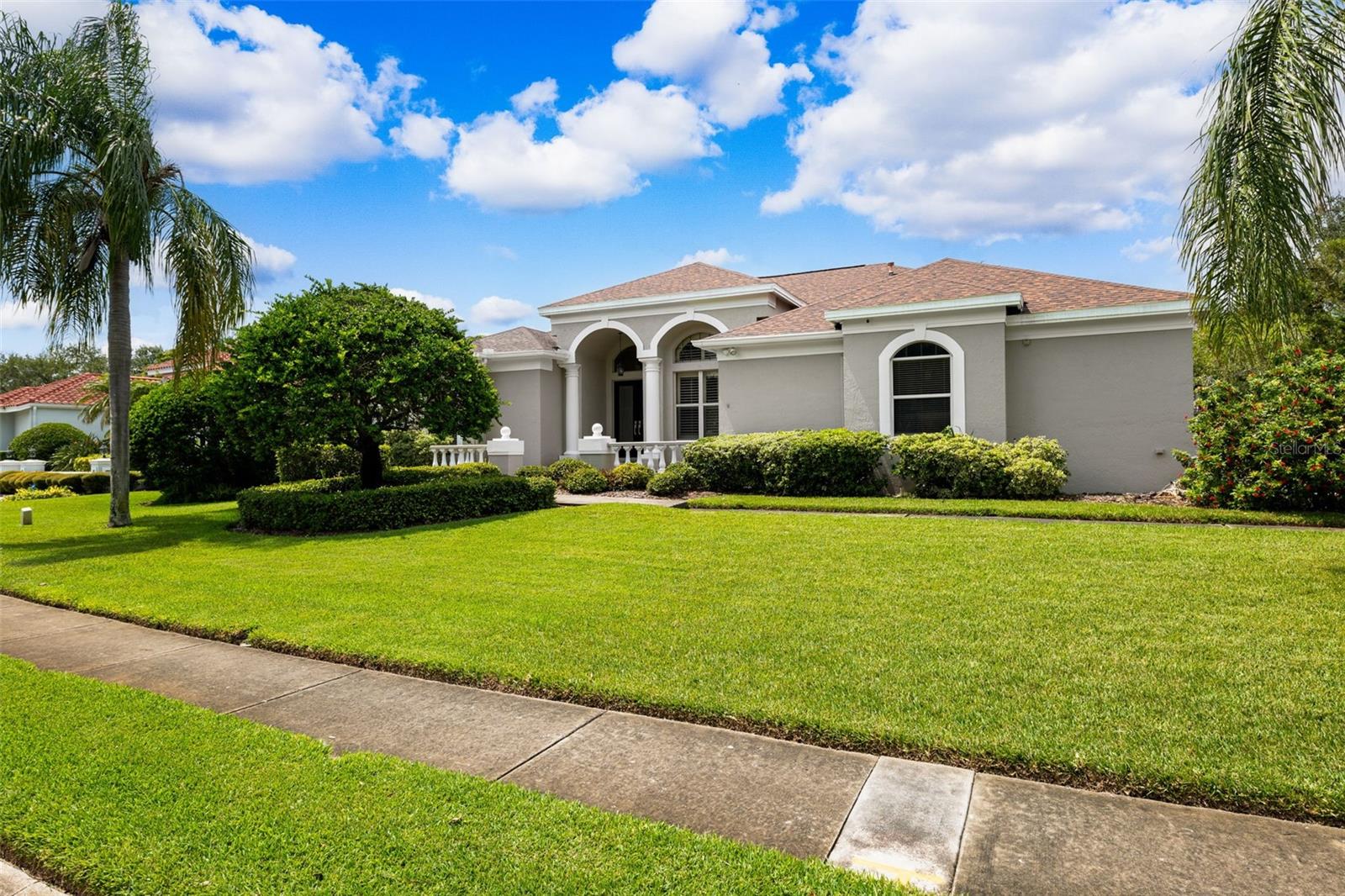 Listing photo id 53 for 5904 Pelican Bay Plaza S