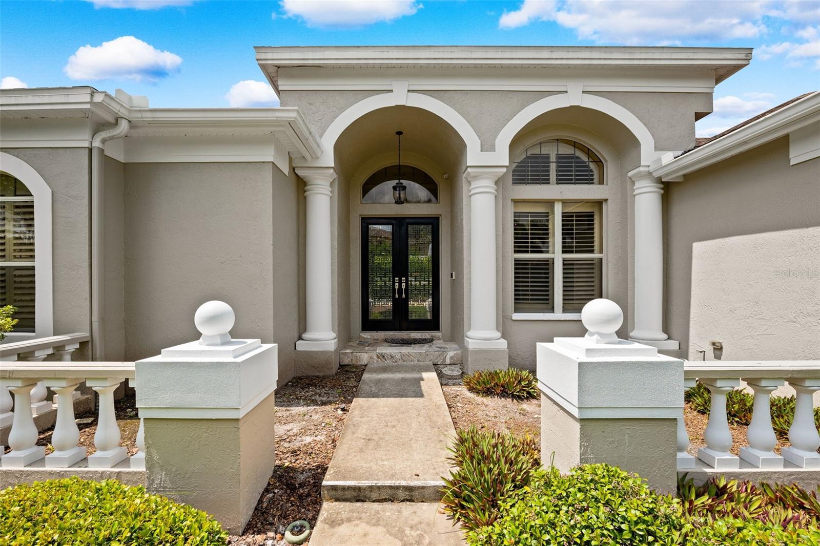 Listing photo id 55 for 5904 Pelican Bay Plaza S