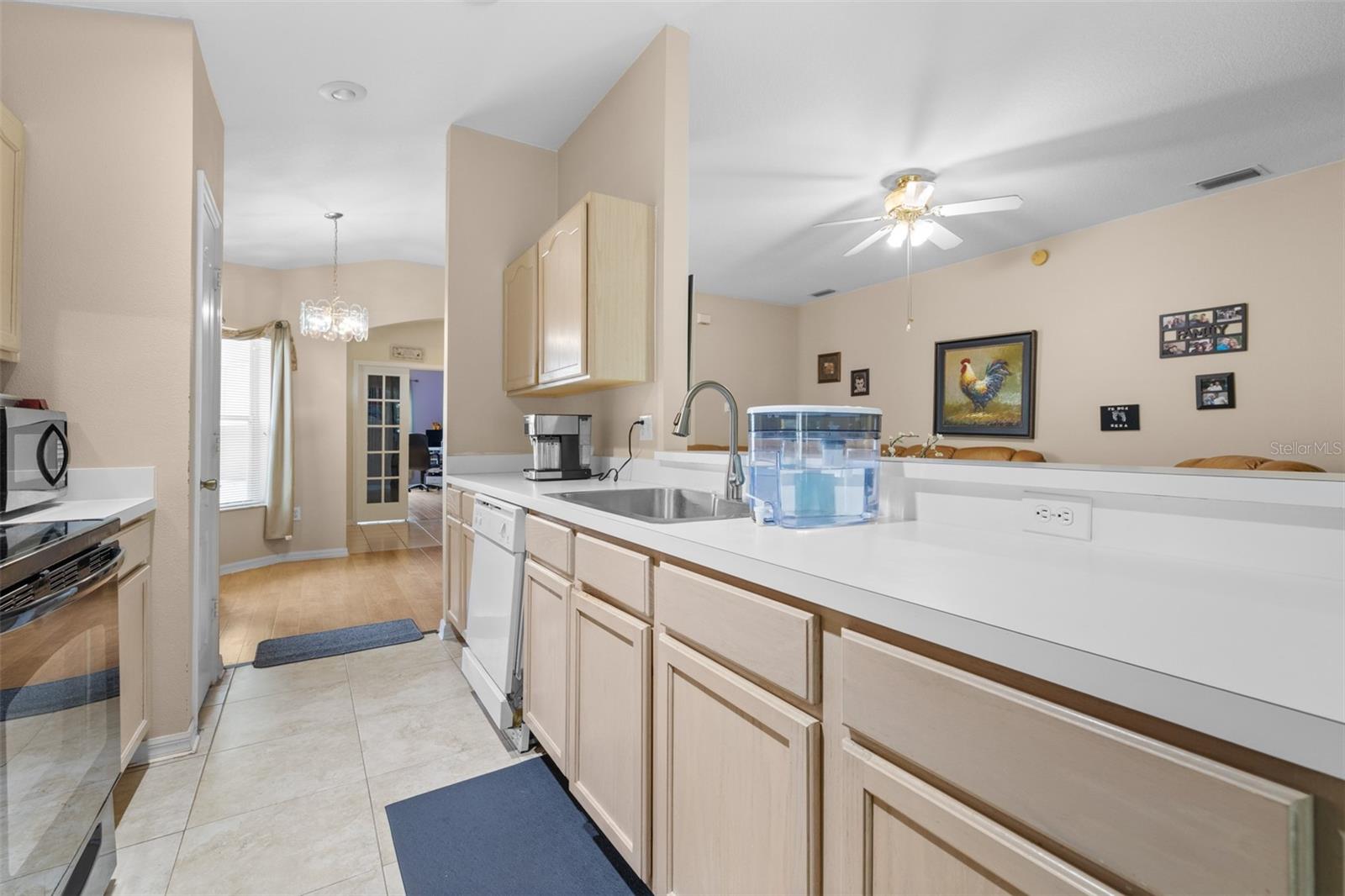 Listing photo id 10 for 26343 Whirlaway Terrace