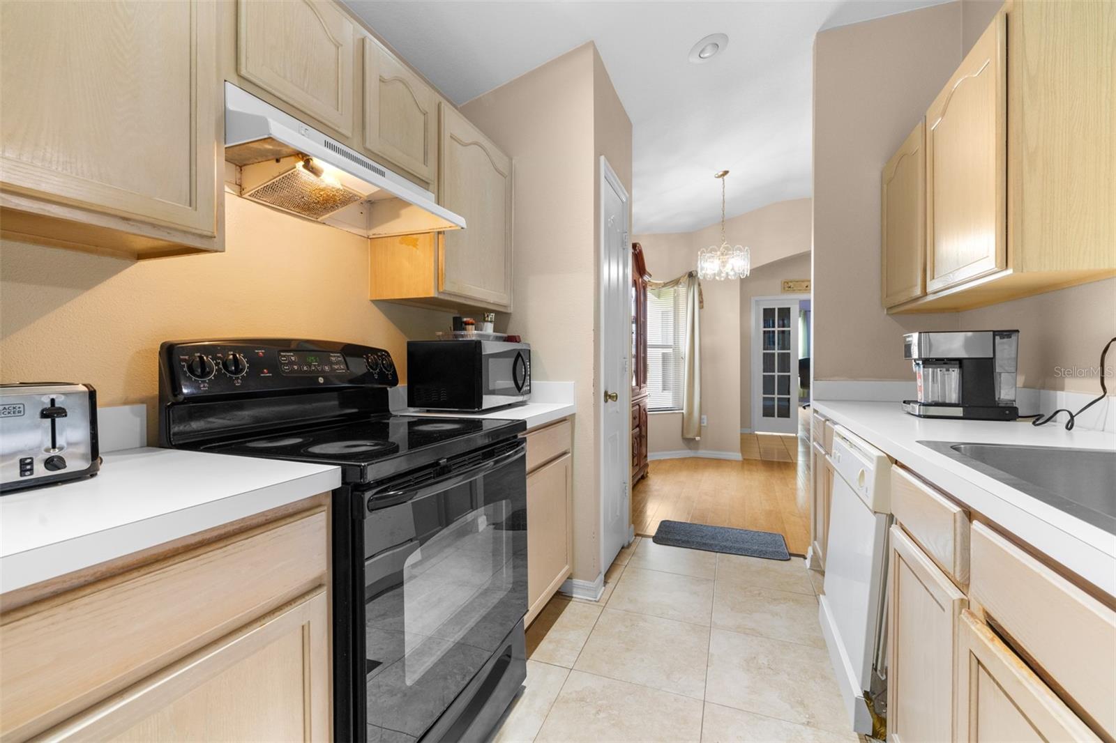 Listing photo id 12 for 26343 Whirlaway Terrace