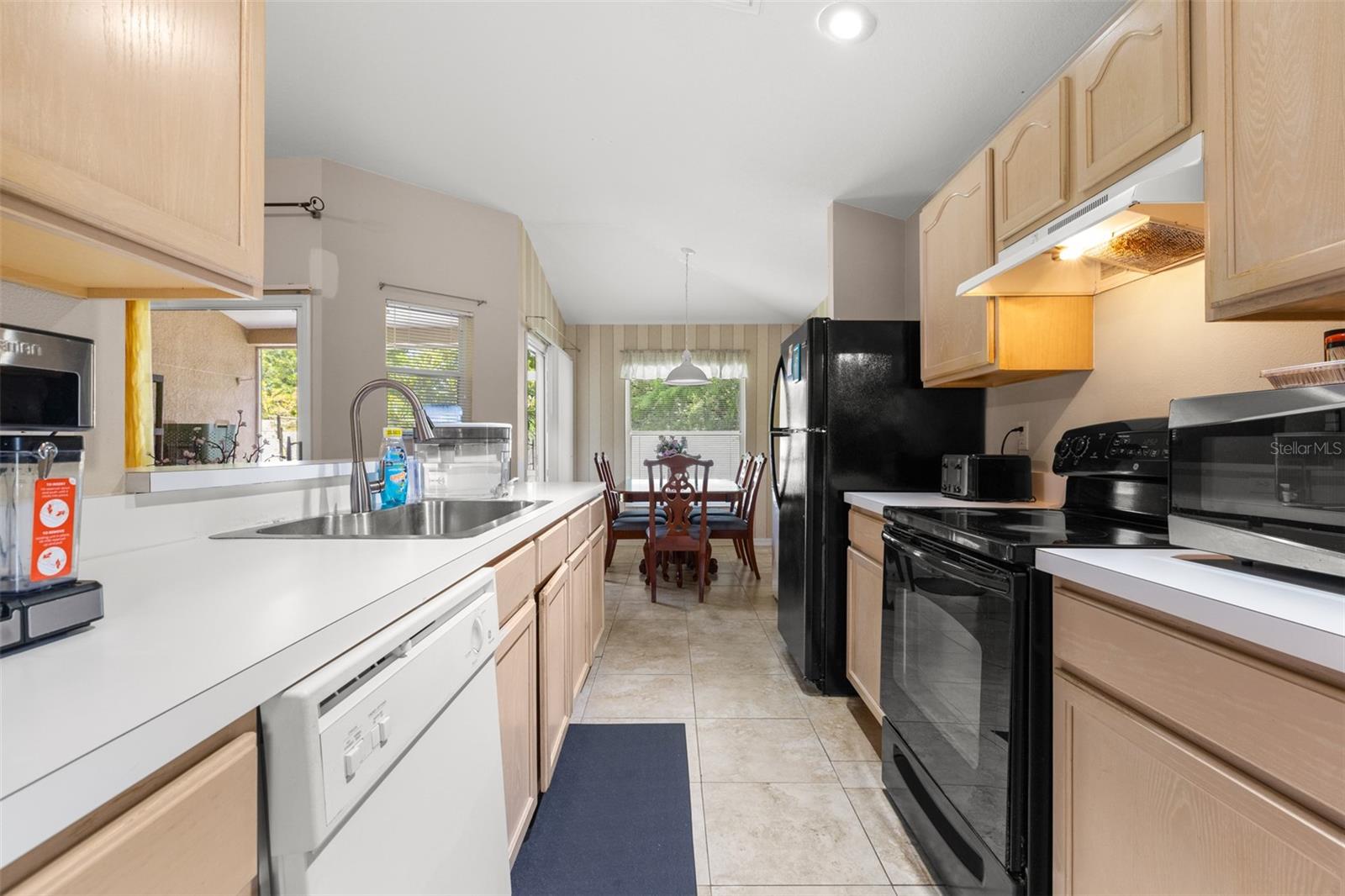 Listing photo id 13 for 26343 Whirlaway Terrace