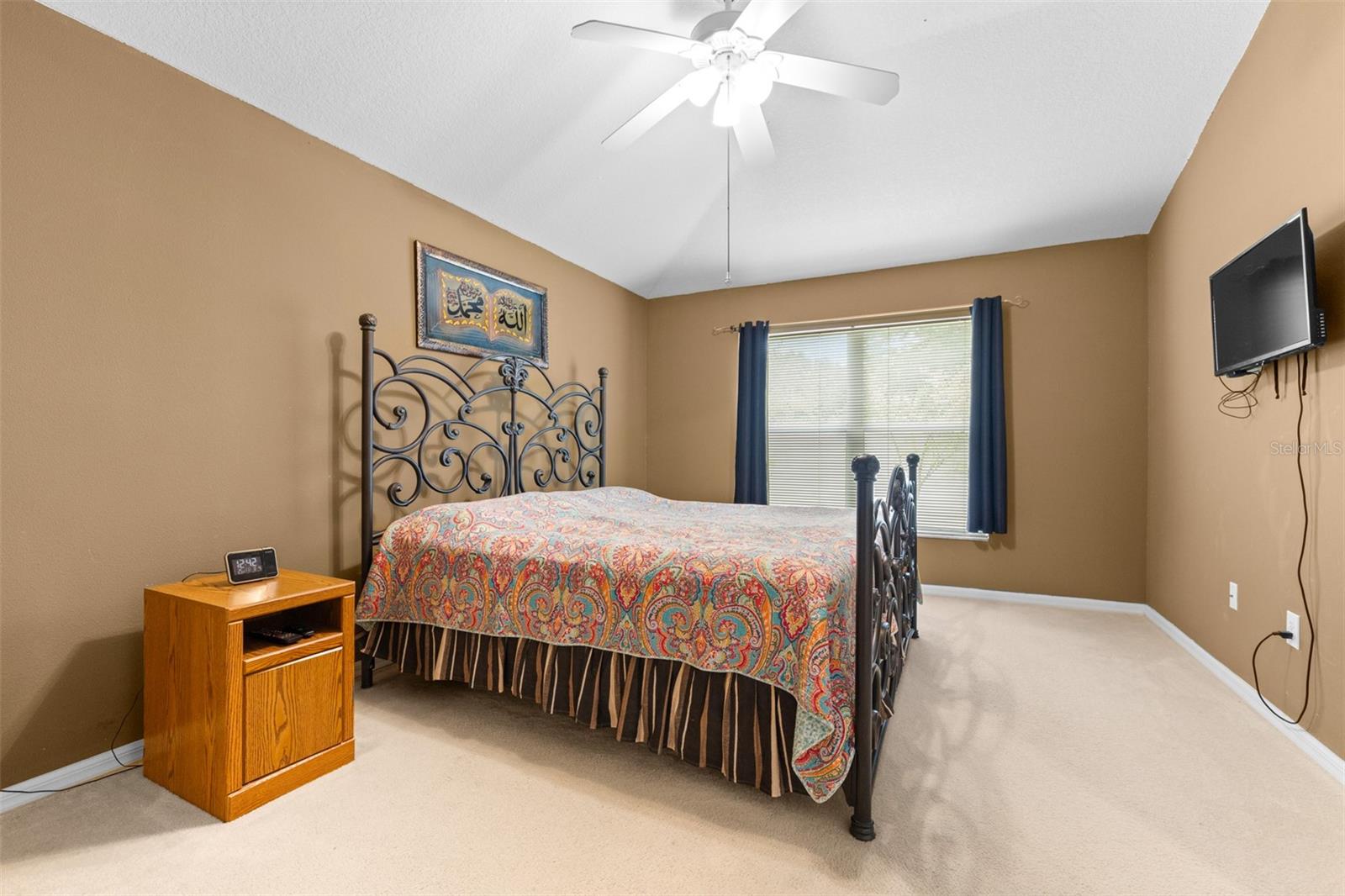 Listing photo id 17 for 26343 Whirlaway Terrace