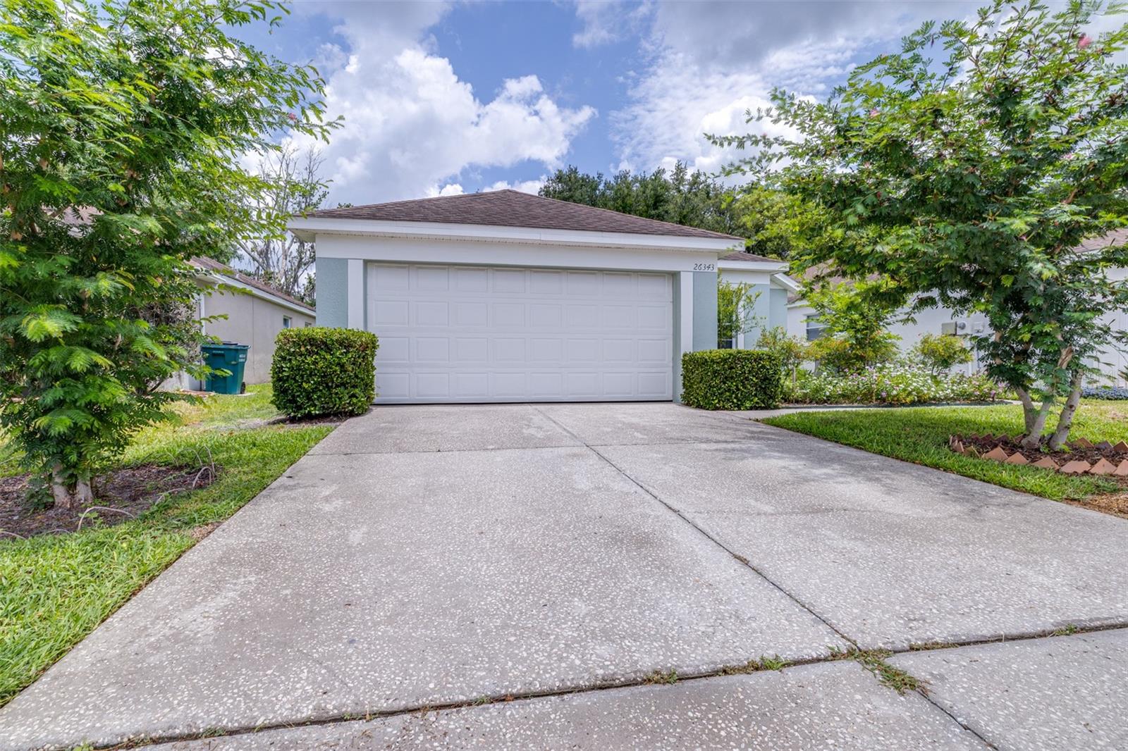 Listing photo id 0 for 26343 Whirlaway Terrace