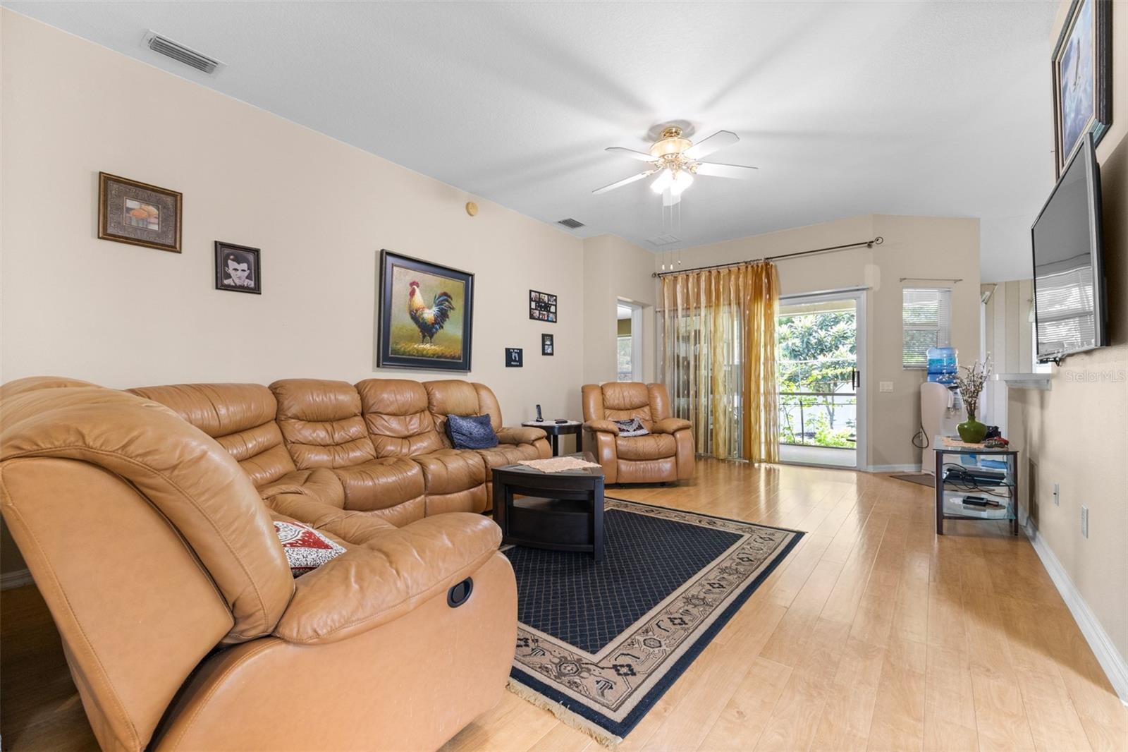 Listing photo id 5 for 26343 Whirlaway Terrace