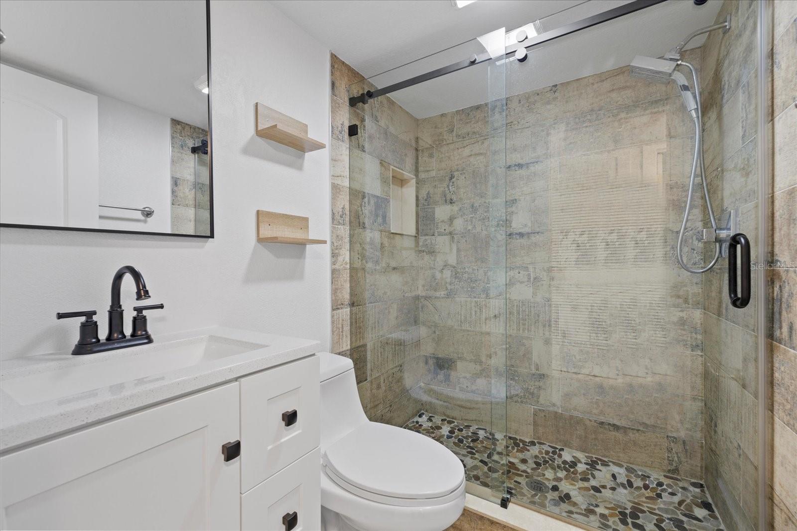 Image 15 of 23 For 525 Lincoln Avenue B108