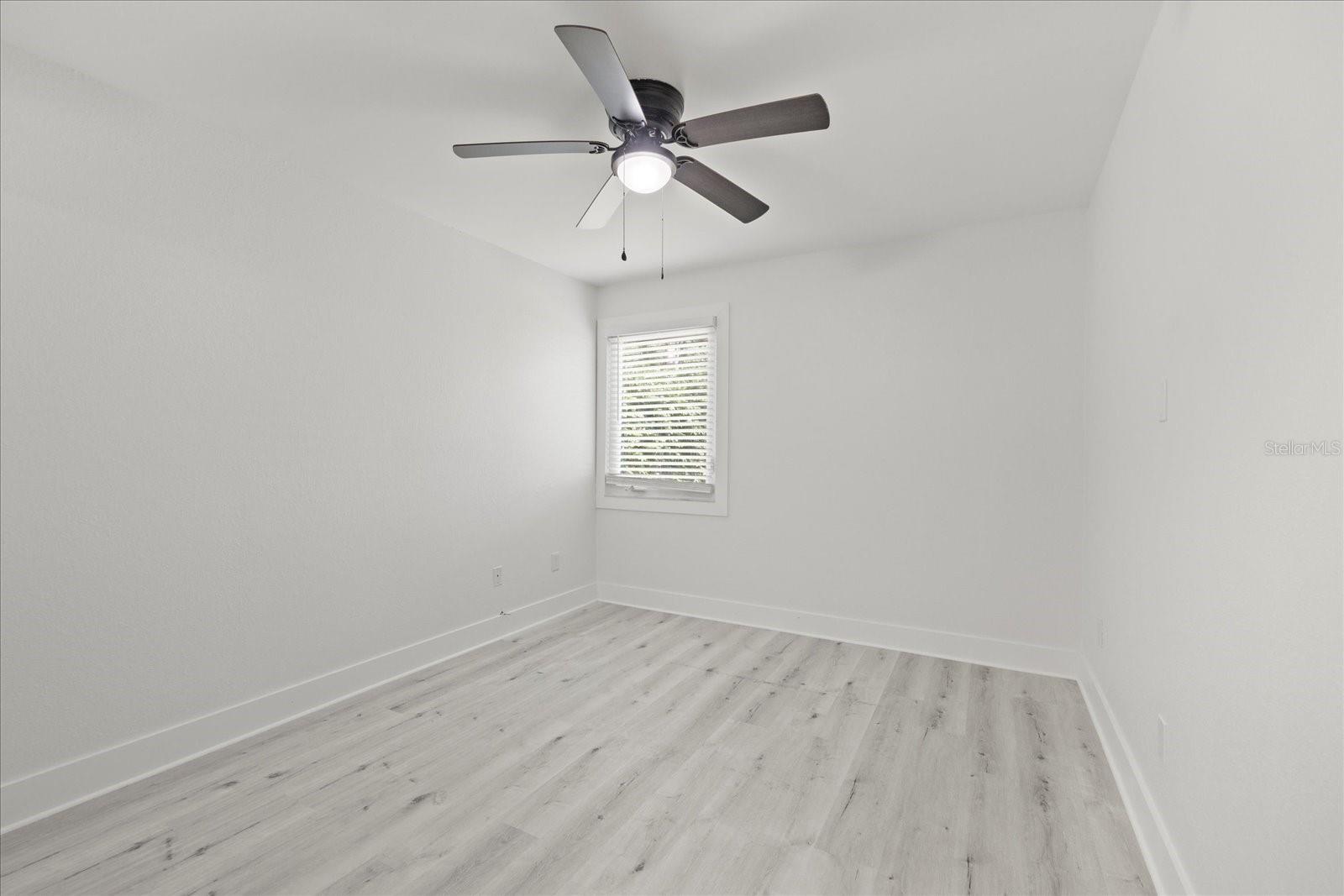 Image 18 of 23 For 525 Lincoln Avenue B108