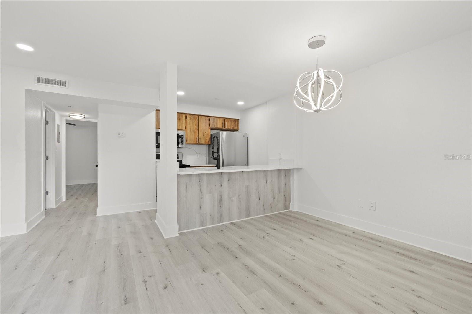 Image 8 of 23 For 525 Lincoln Avenue B108