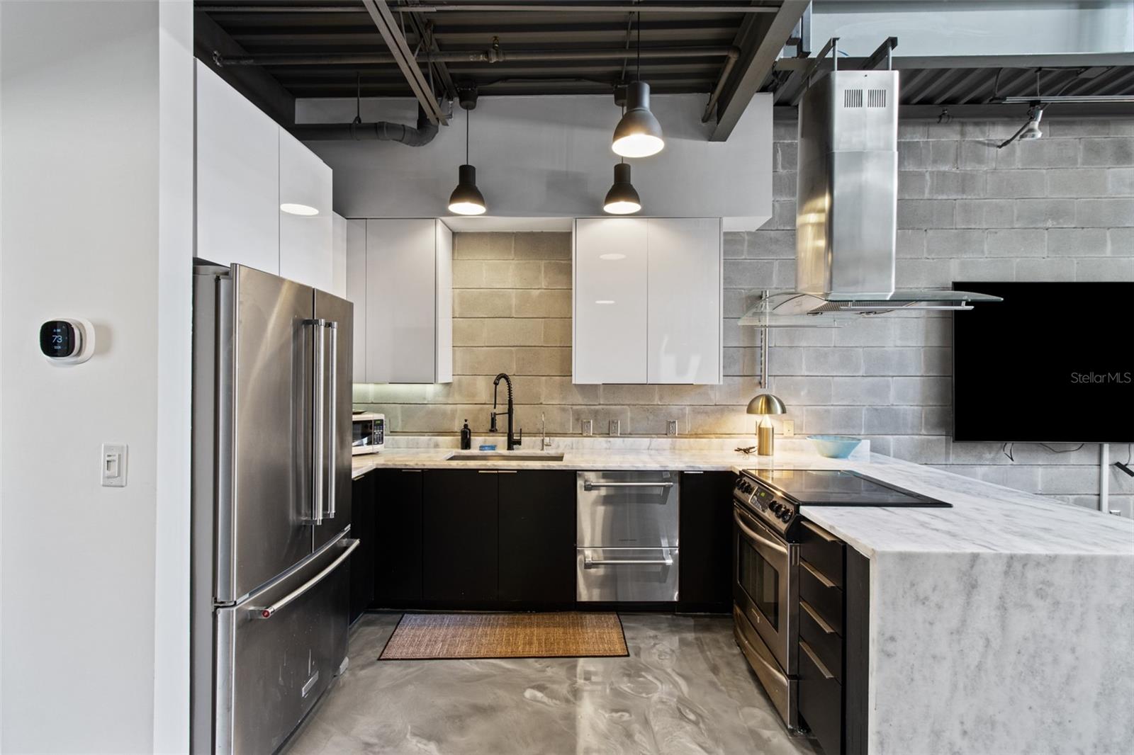 Image 12 of 57 For 217 12th Street 110