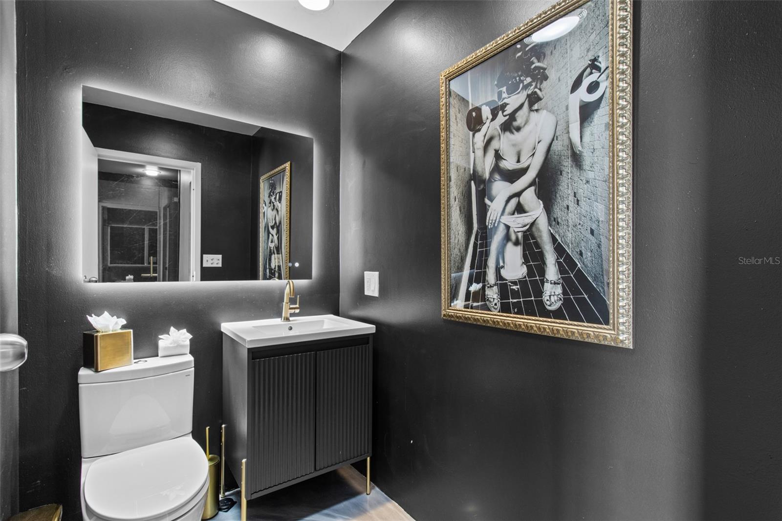 Image 17 of 57 For 217 12th Street 110